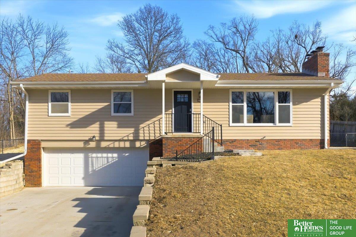 2211 N 137th Street