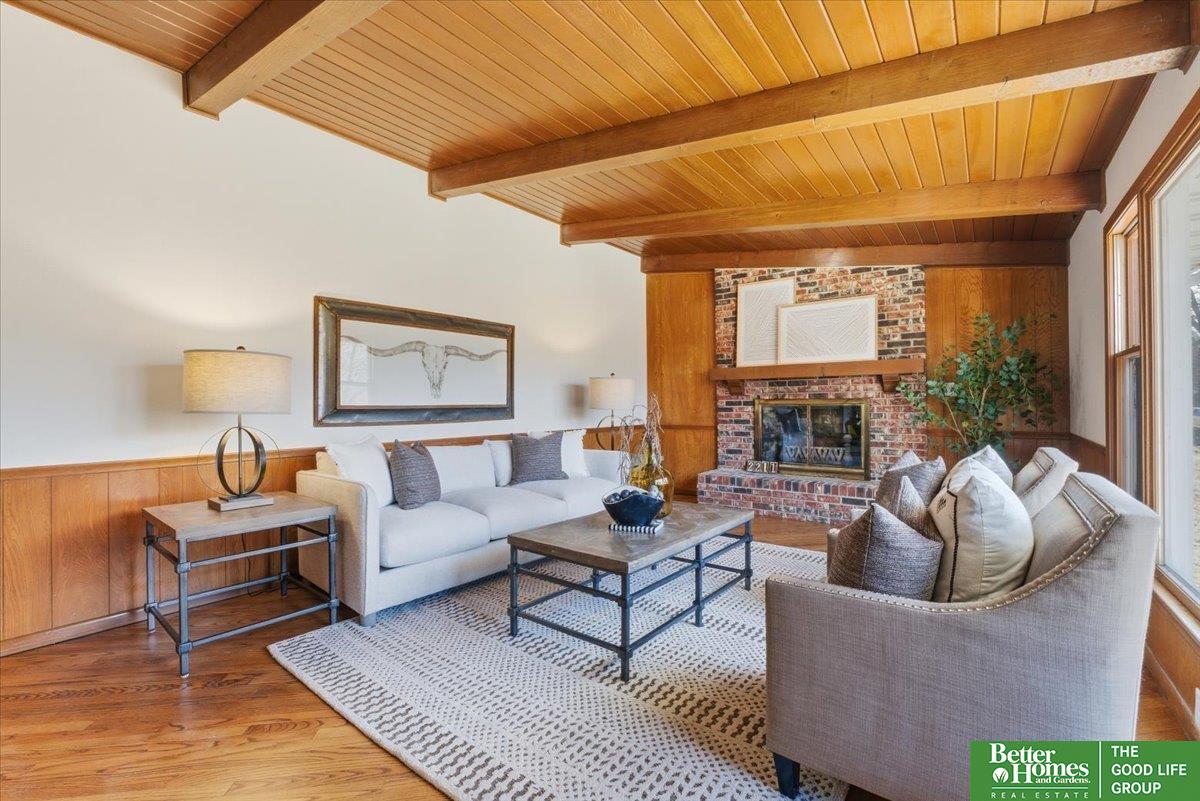 2211 N 137th Street