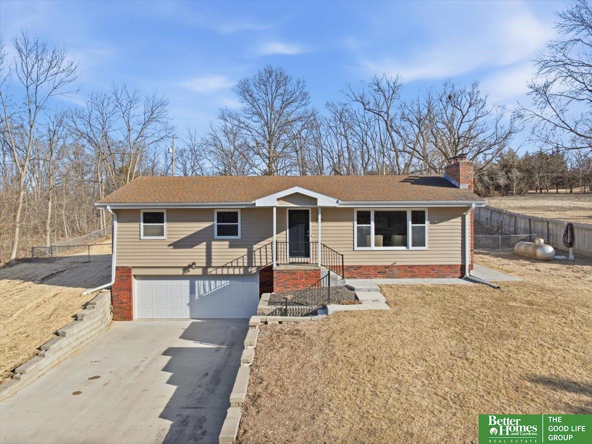 2211 N 137th Street