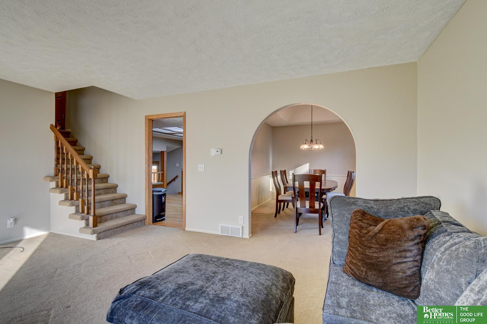 3402 Redwing Drive