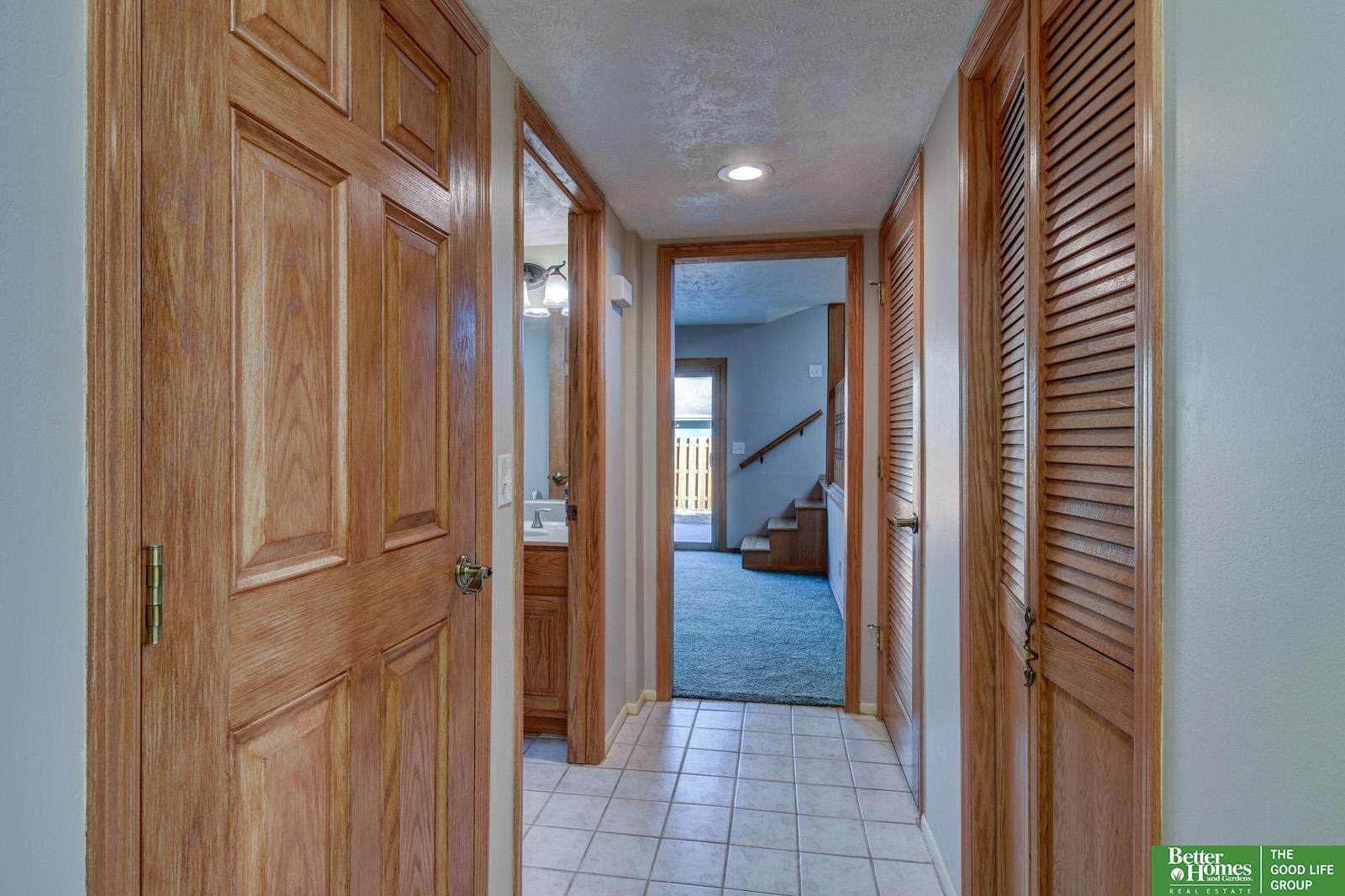 3402 Redwing Drive