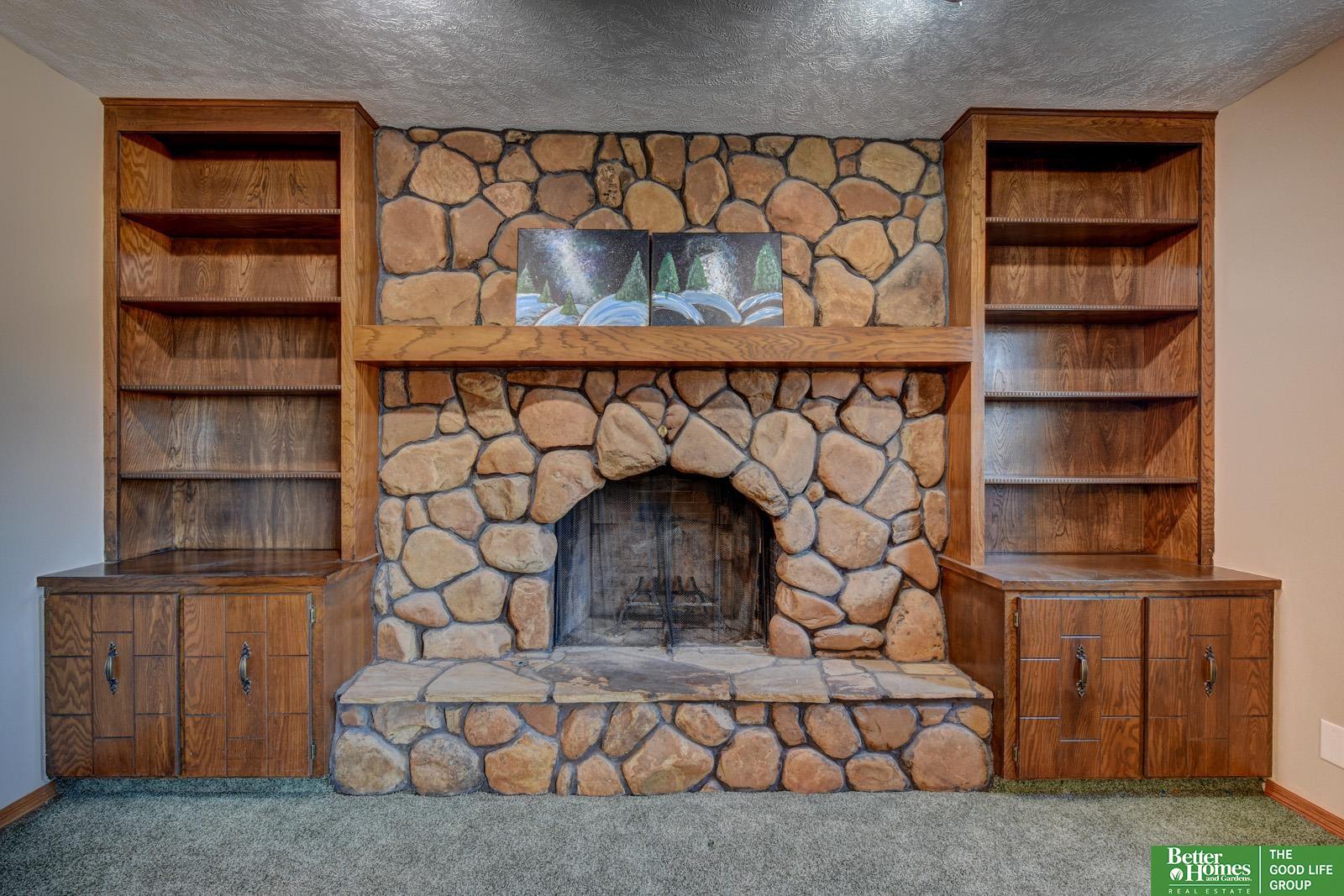 3402 Redwing Drive