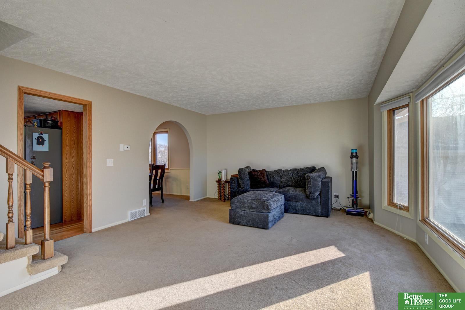 3402 Redwing Drive