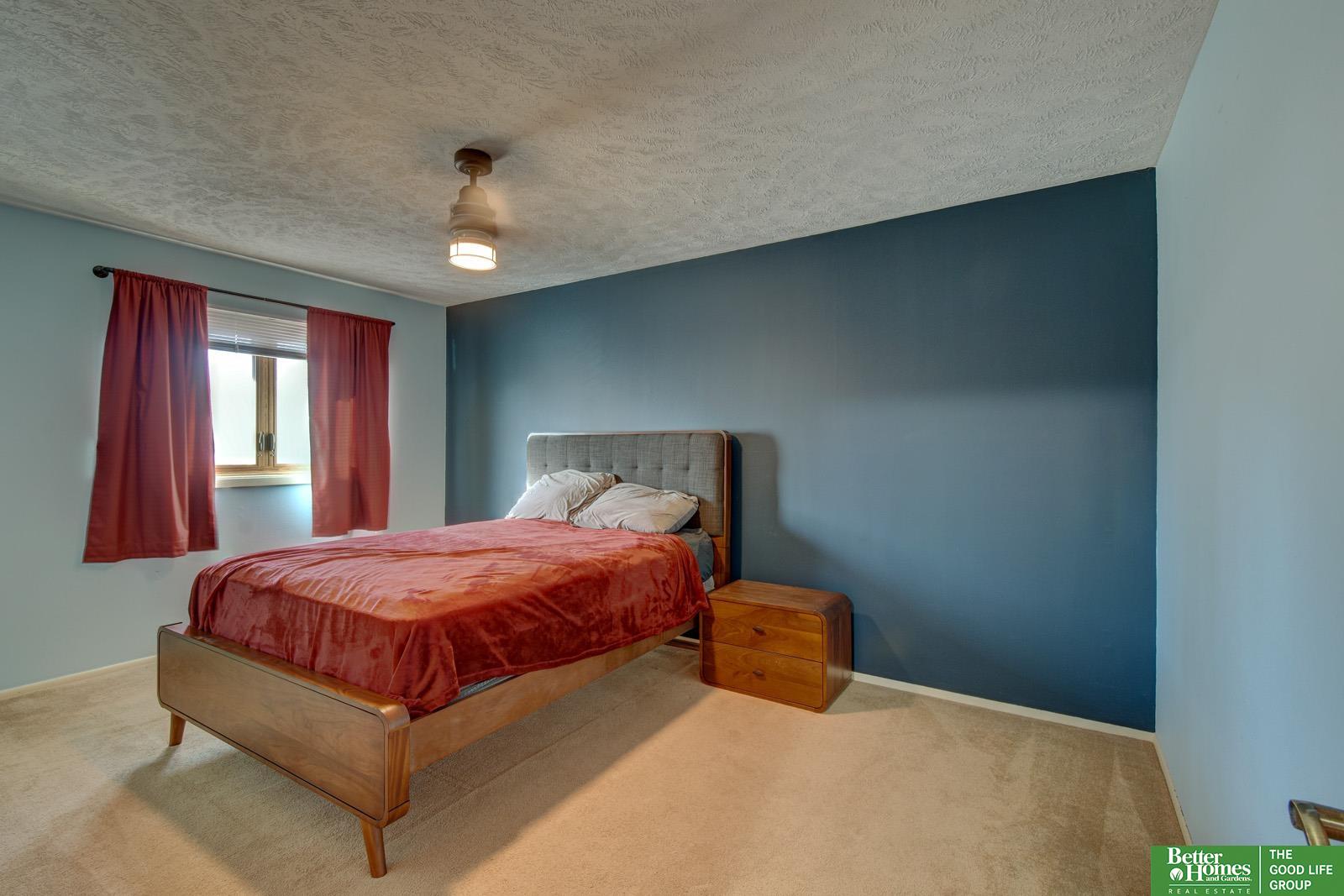 3402 Redwing Drive