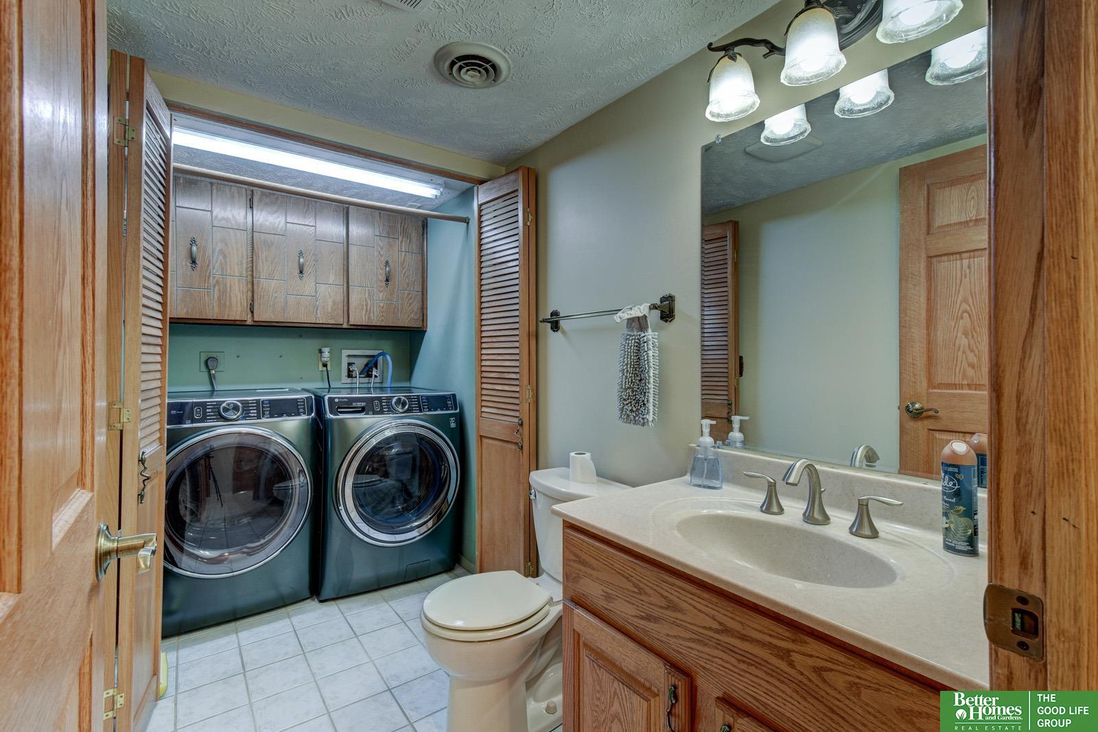 3402 Redwing Drive