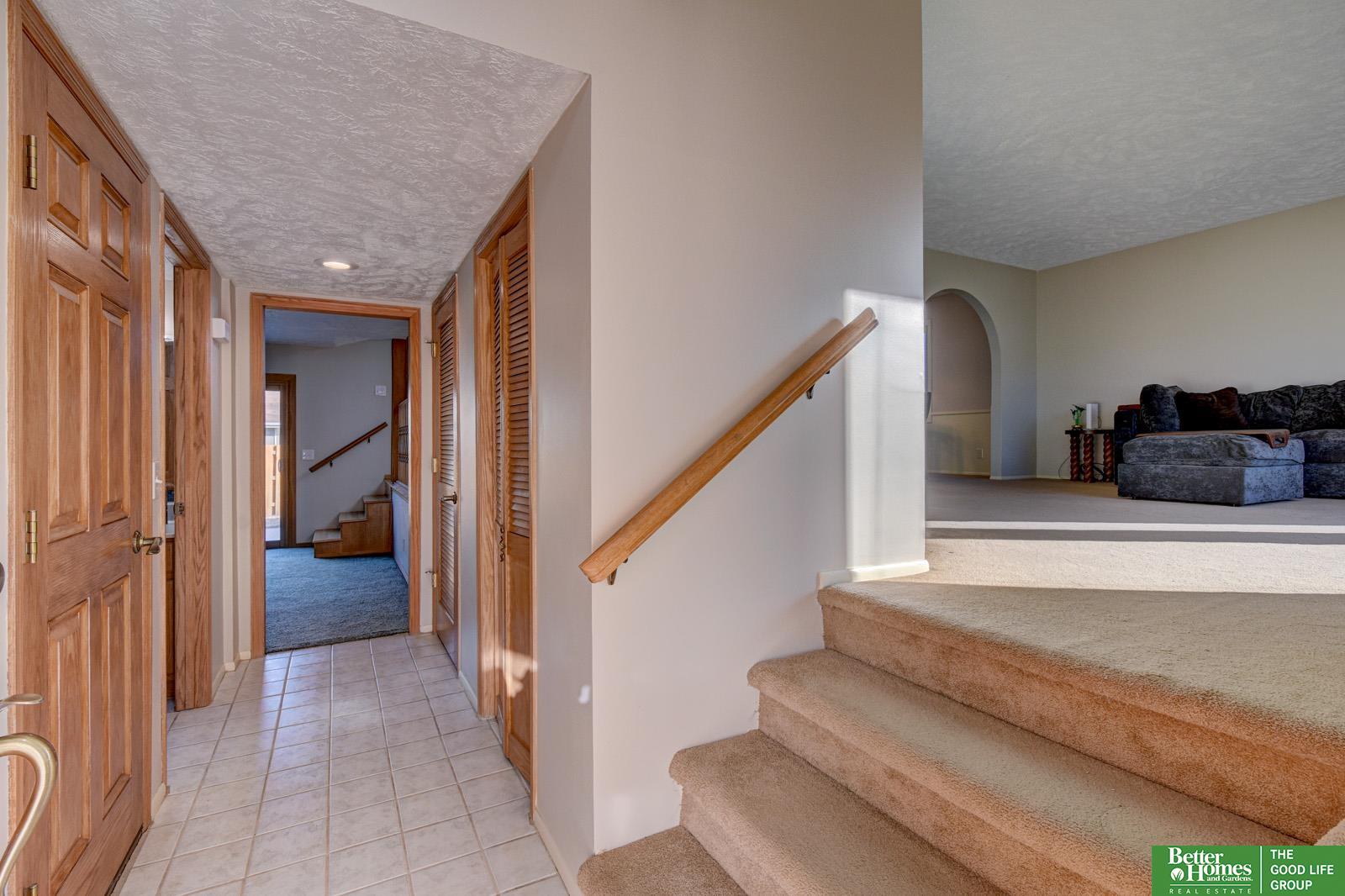 3402 Redwing Drive