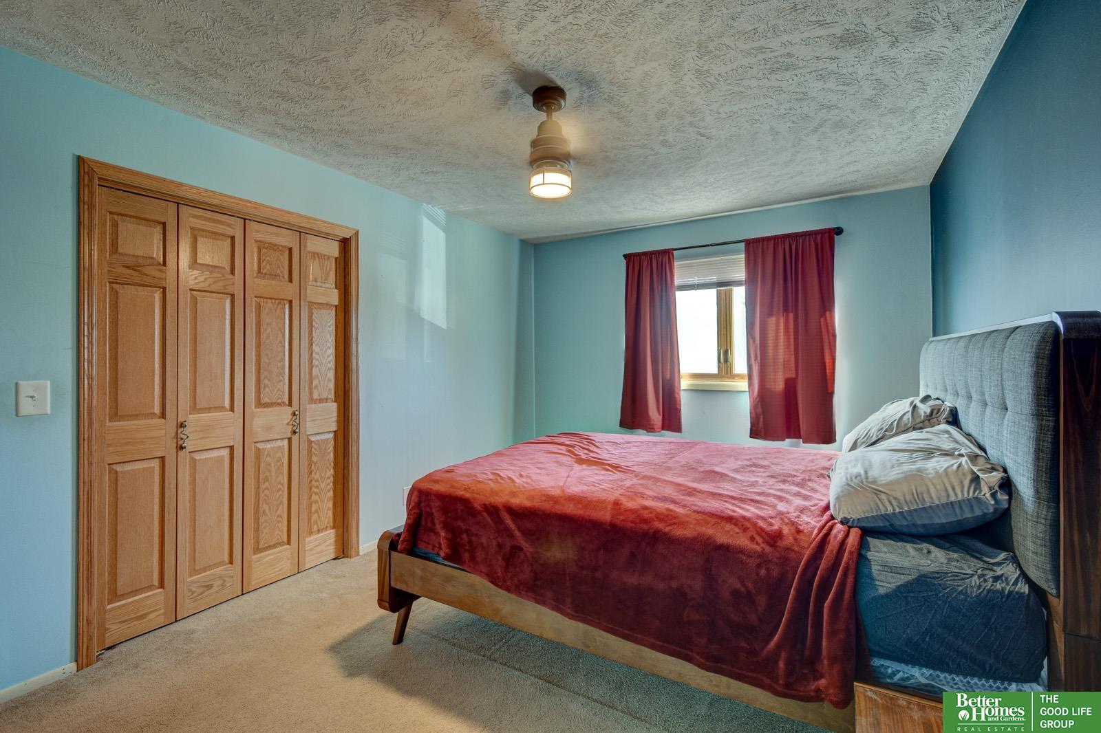 3402 Redwing Drive