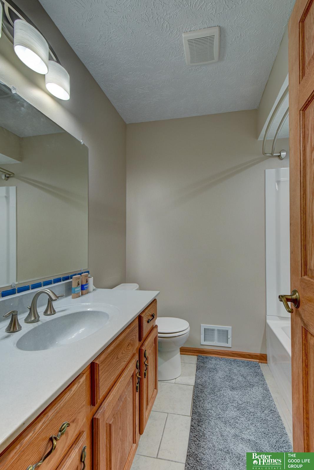 3402 Redwing Drive