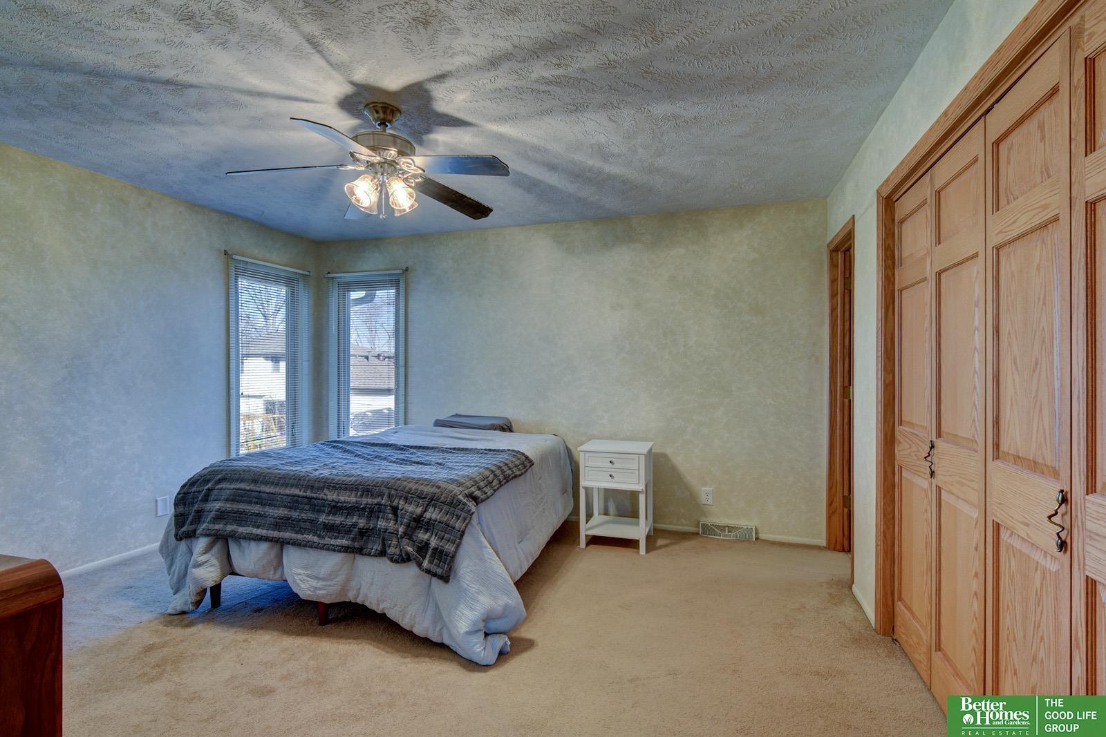 3402 Redwing Drive