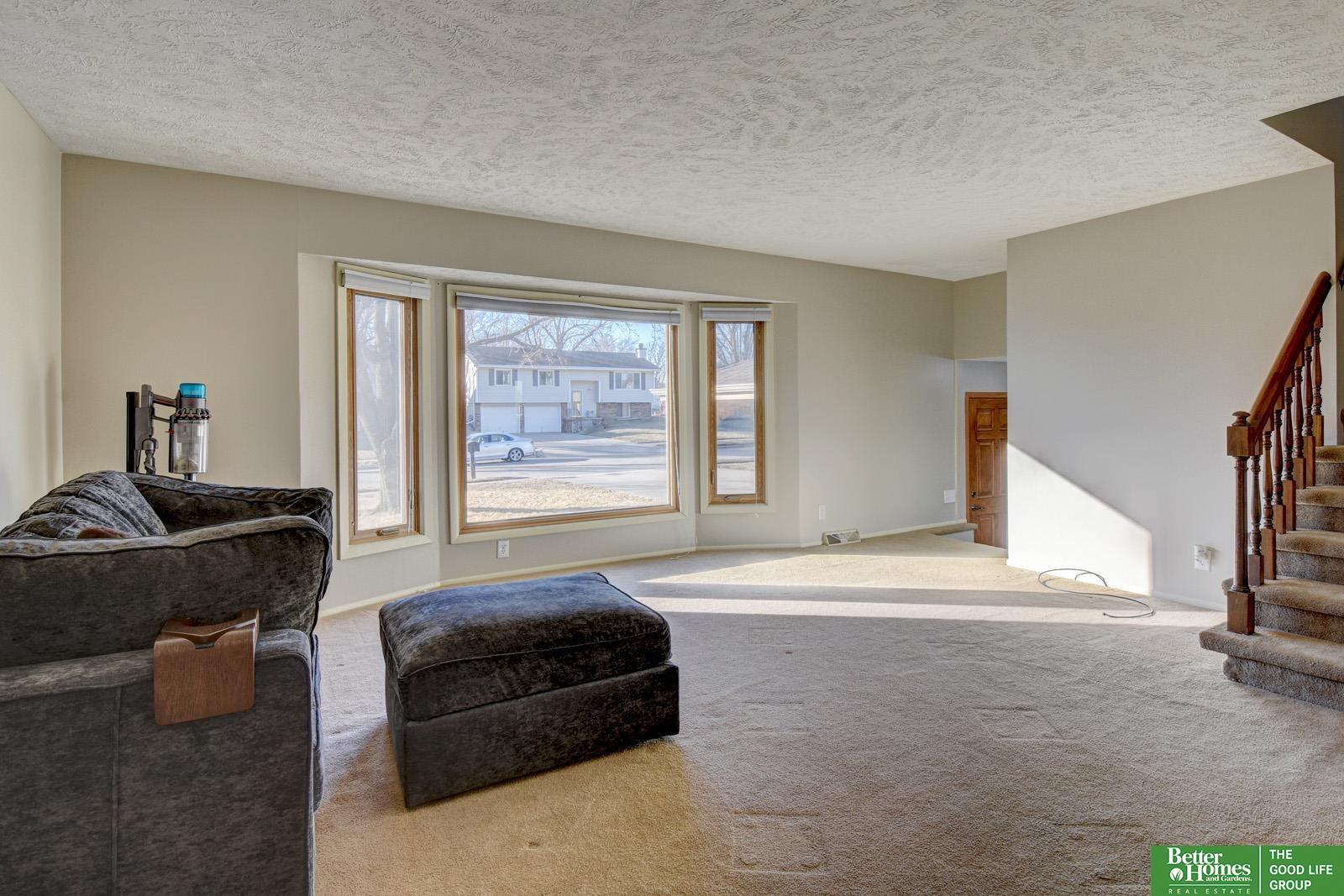 3402 Redwing Drive