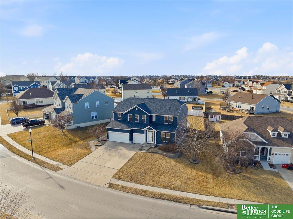 2102 Sunburst Drive