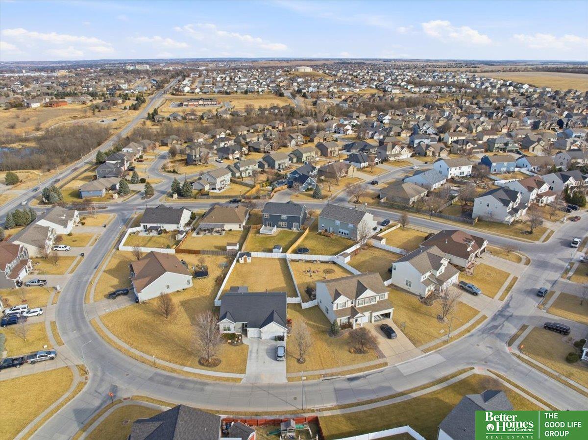 2102 Sunburst Drive