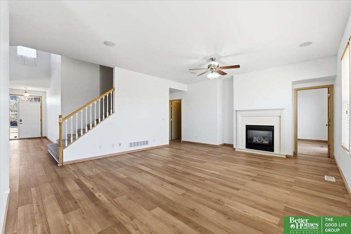 2102 Sunburst Drive