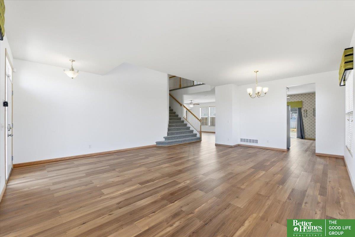 2102 Sunburst Drive