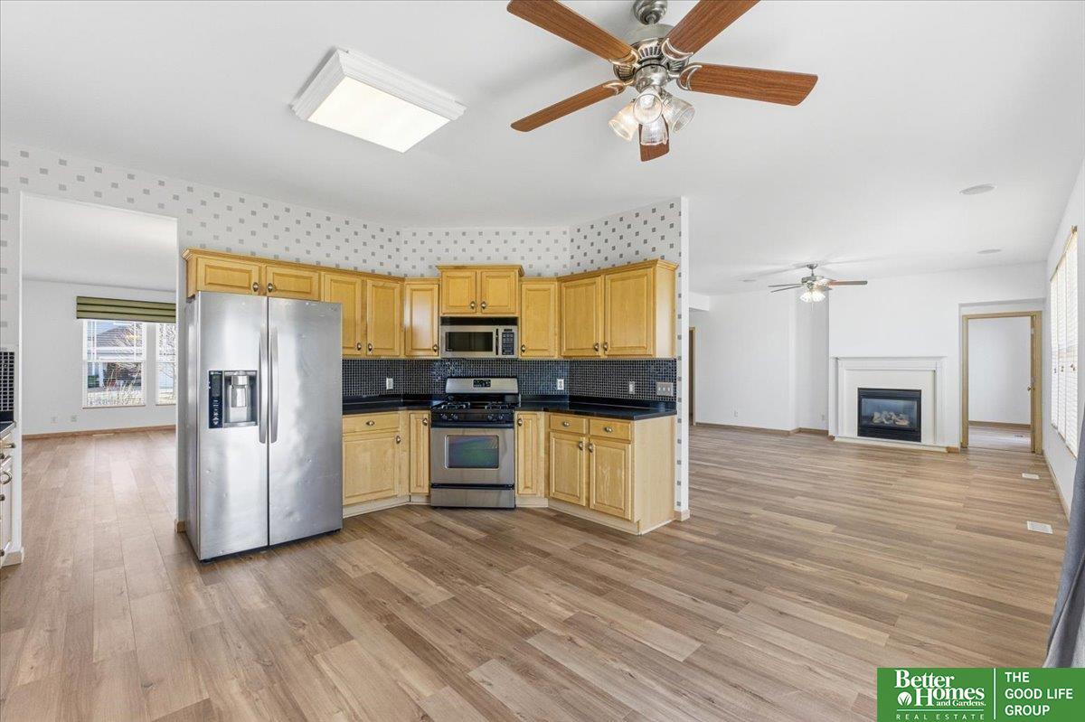 2102 Sunburst Drive