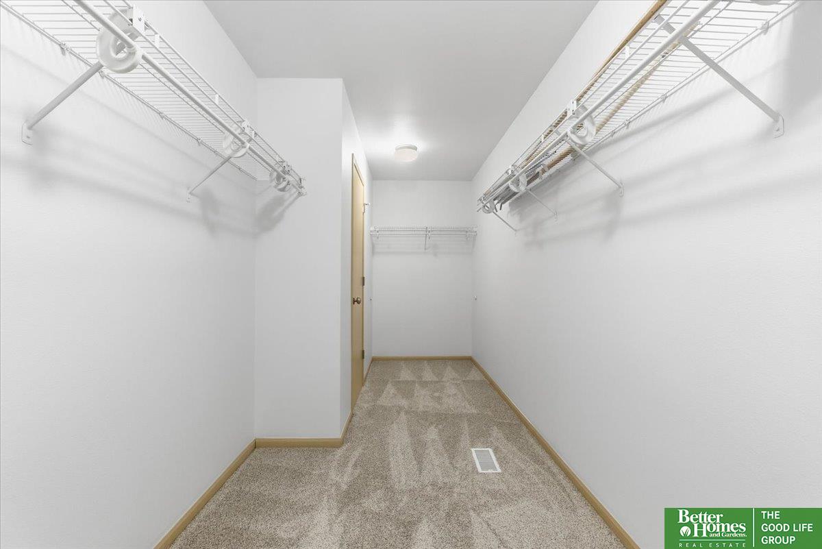 2102 Sunburst Drive