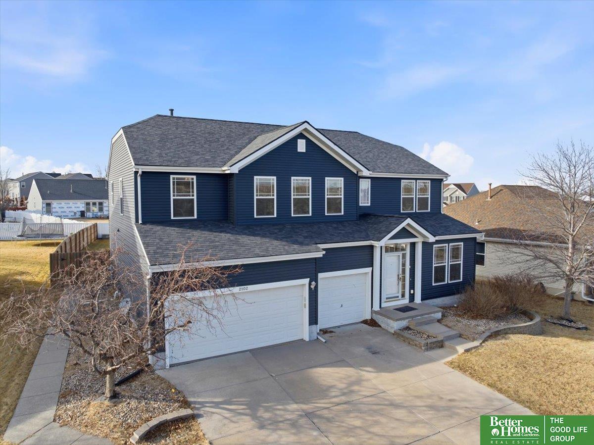 2102 Sunburst Drive