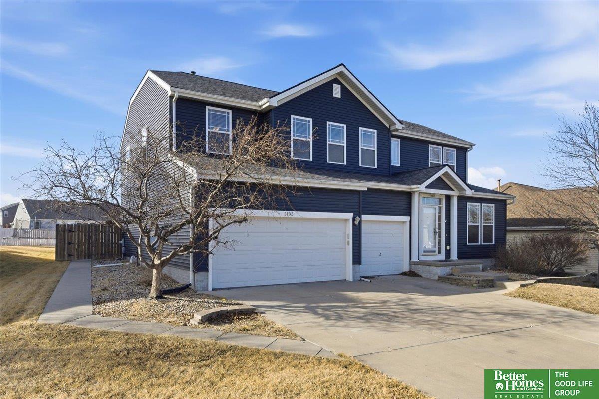 2102 Sunburst Drive