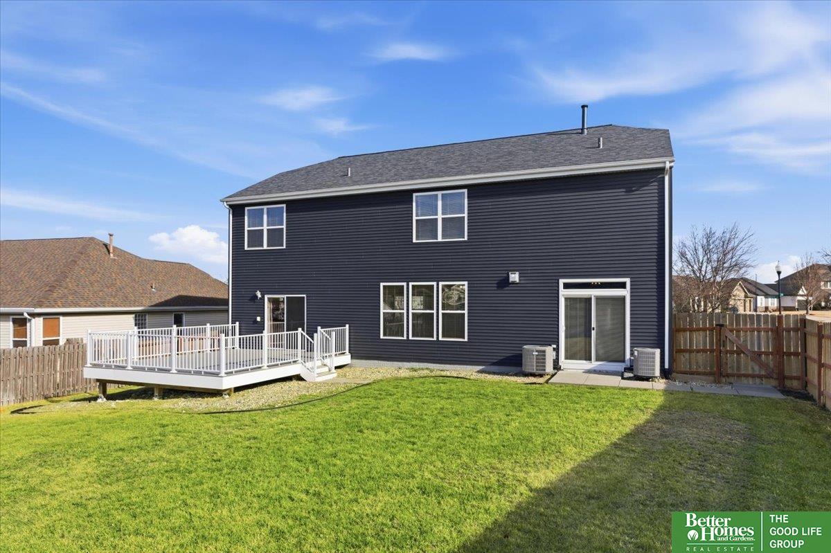 2102 Sunburst Drive