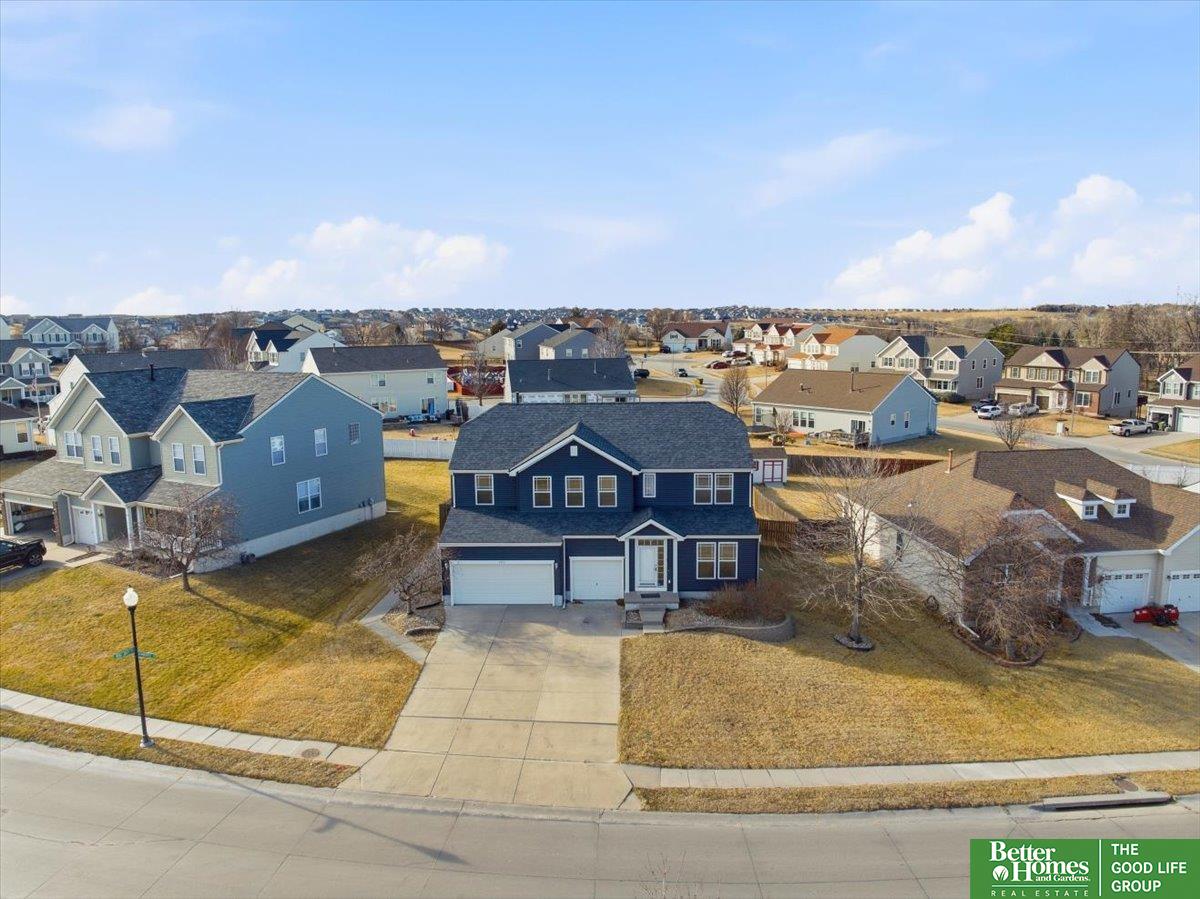 2102 Sunburst Drive