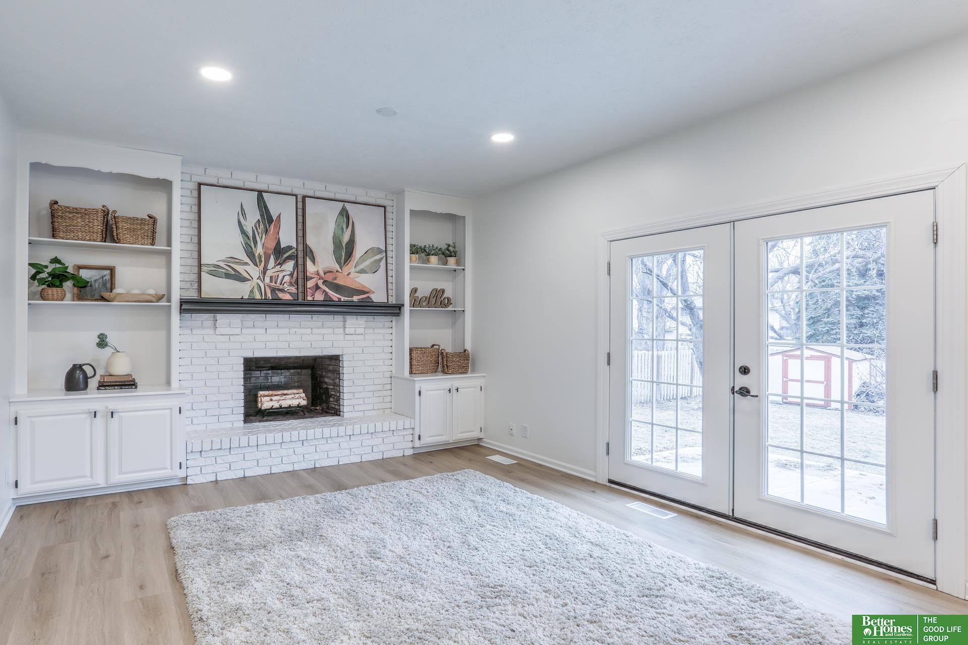 920 Oxford Circle