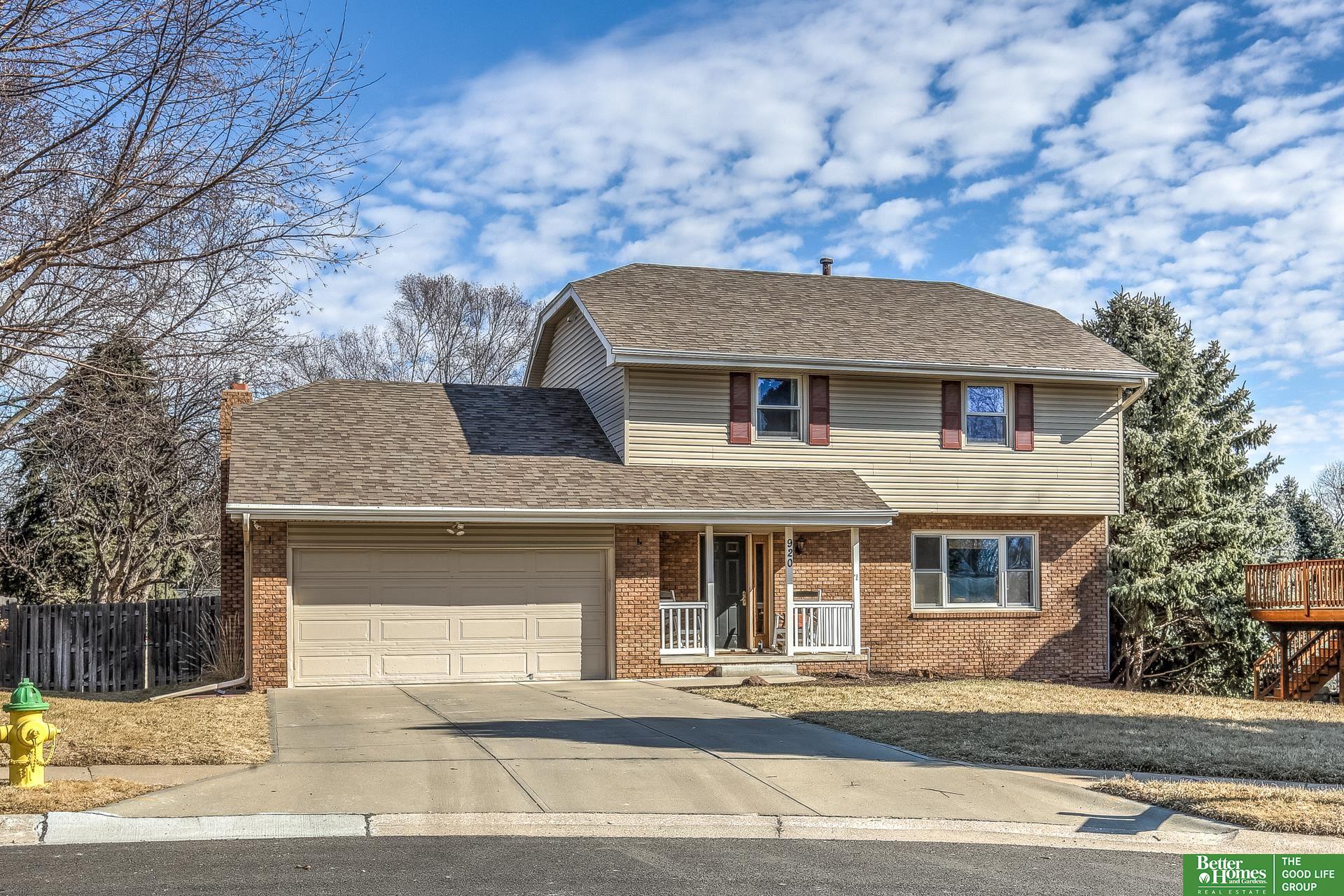 920 Oxford Circle