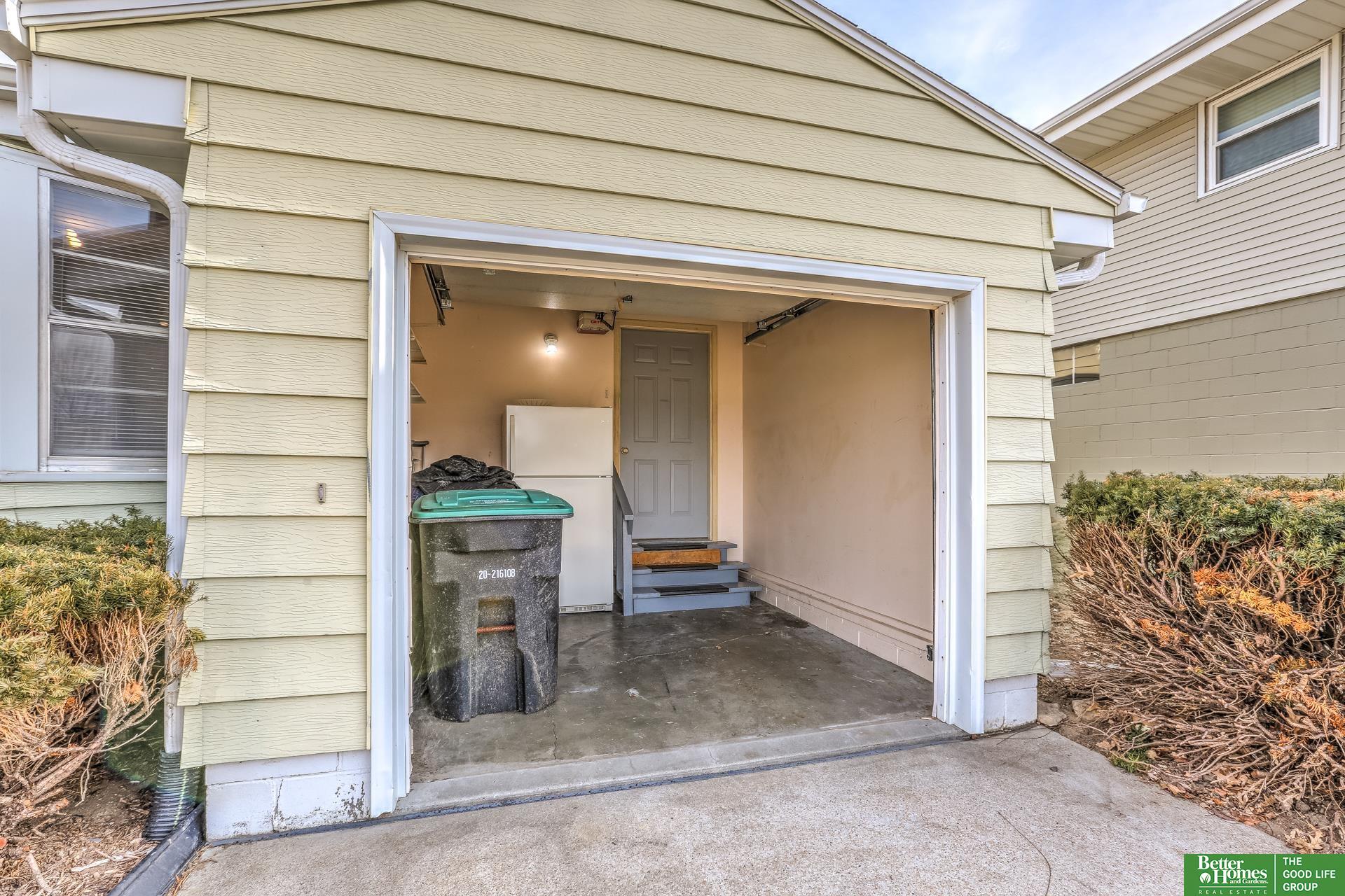 1829 Robertson Drive