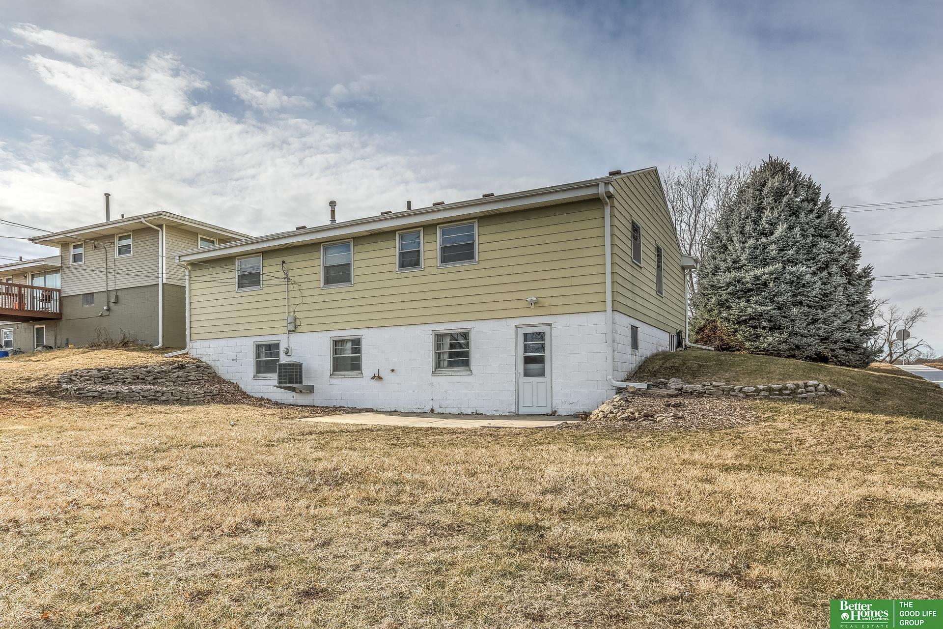 1829 Robertson Drive