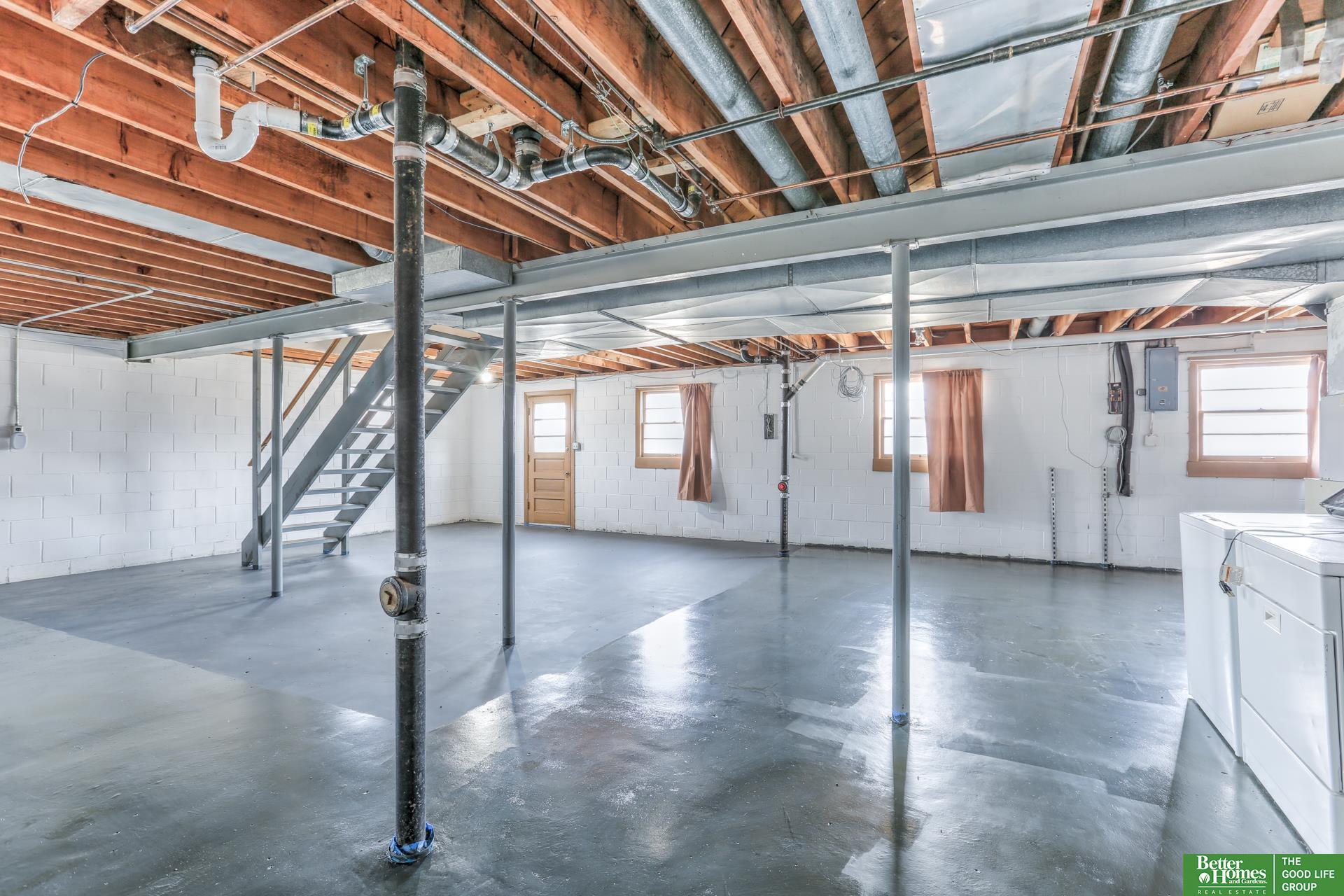 1829 Robertson Drive