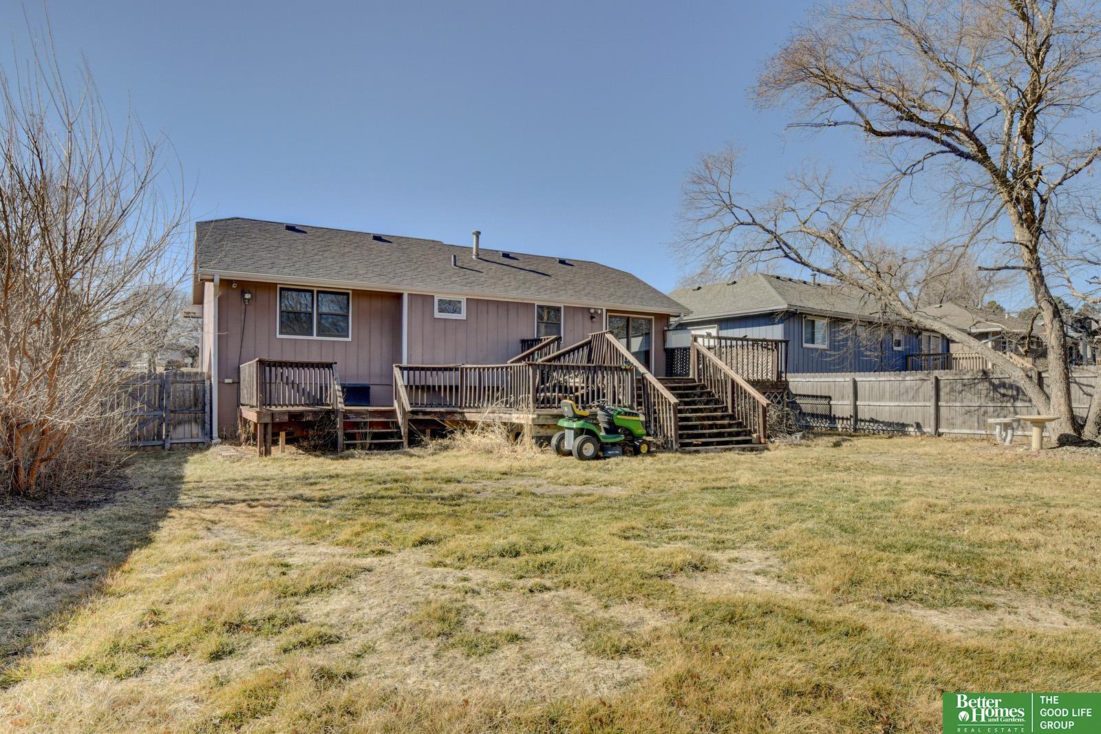 2405 N 112 Street