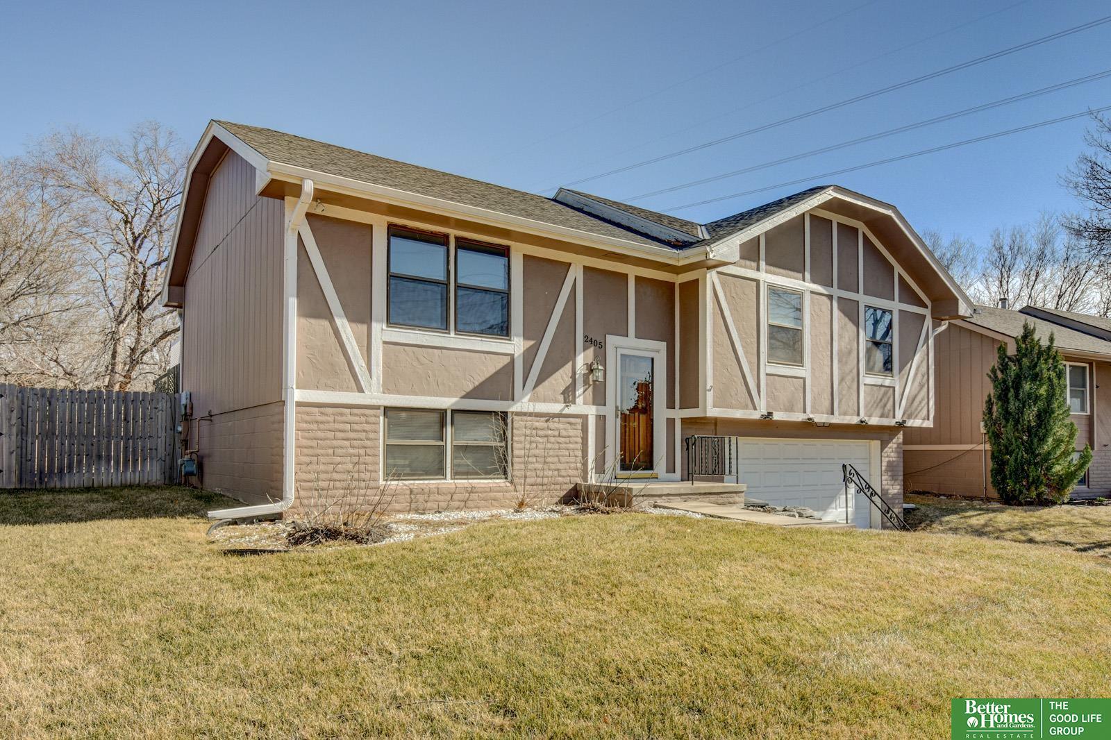 2405 N 112 Street