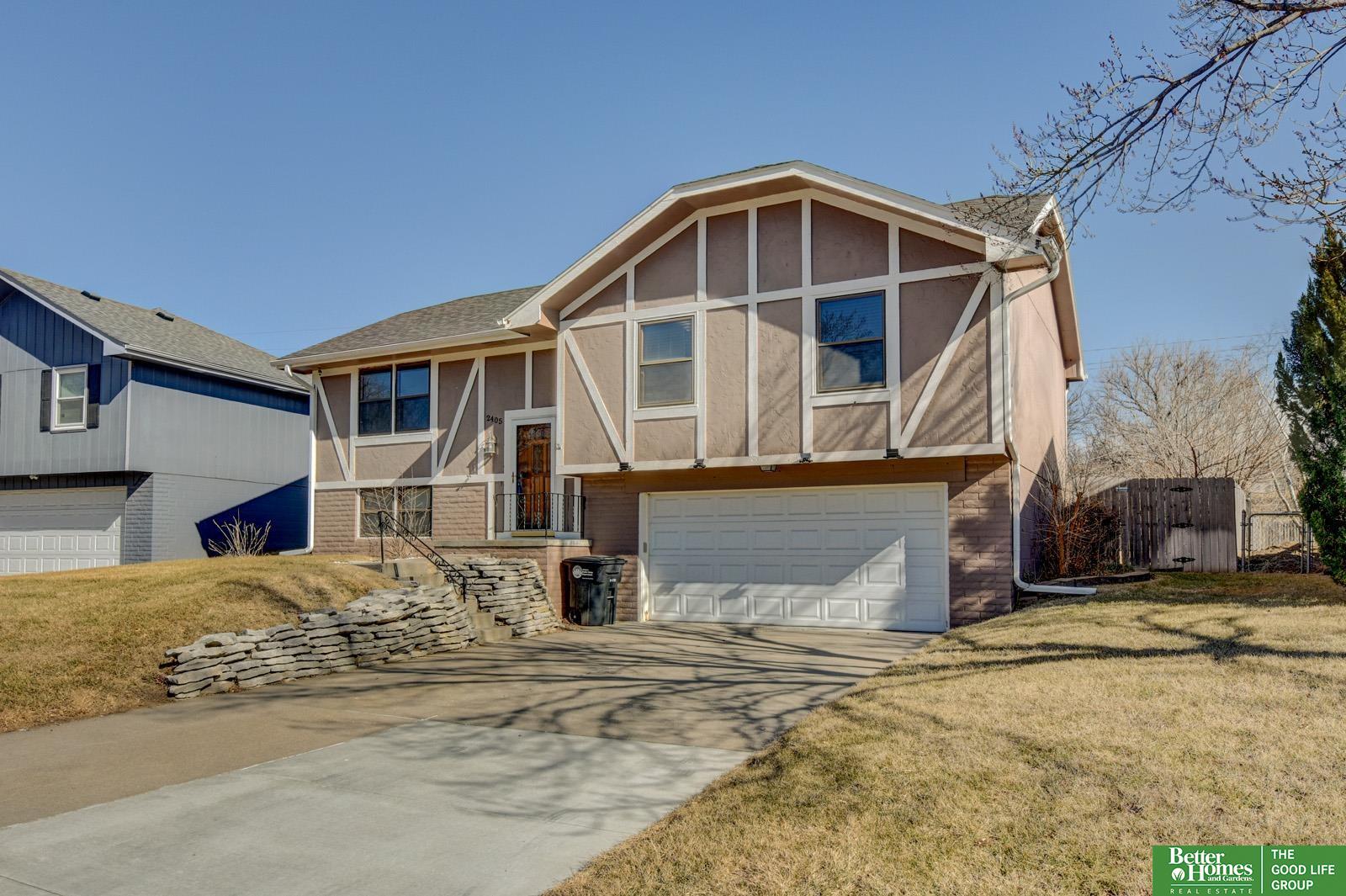 2405 N 112 Street