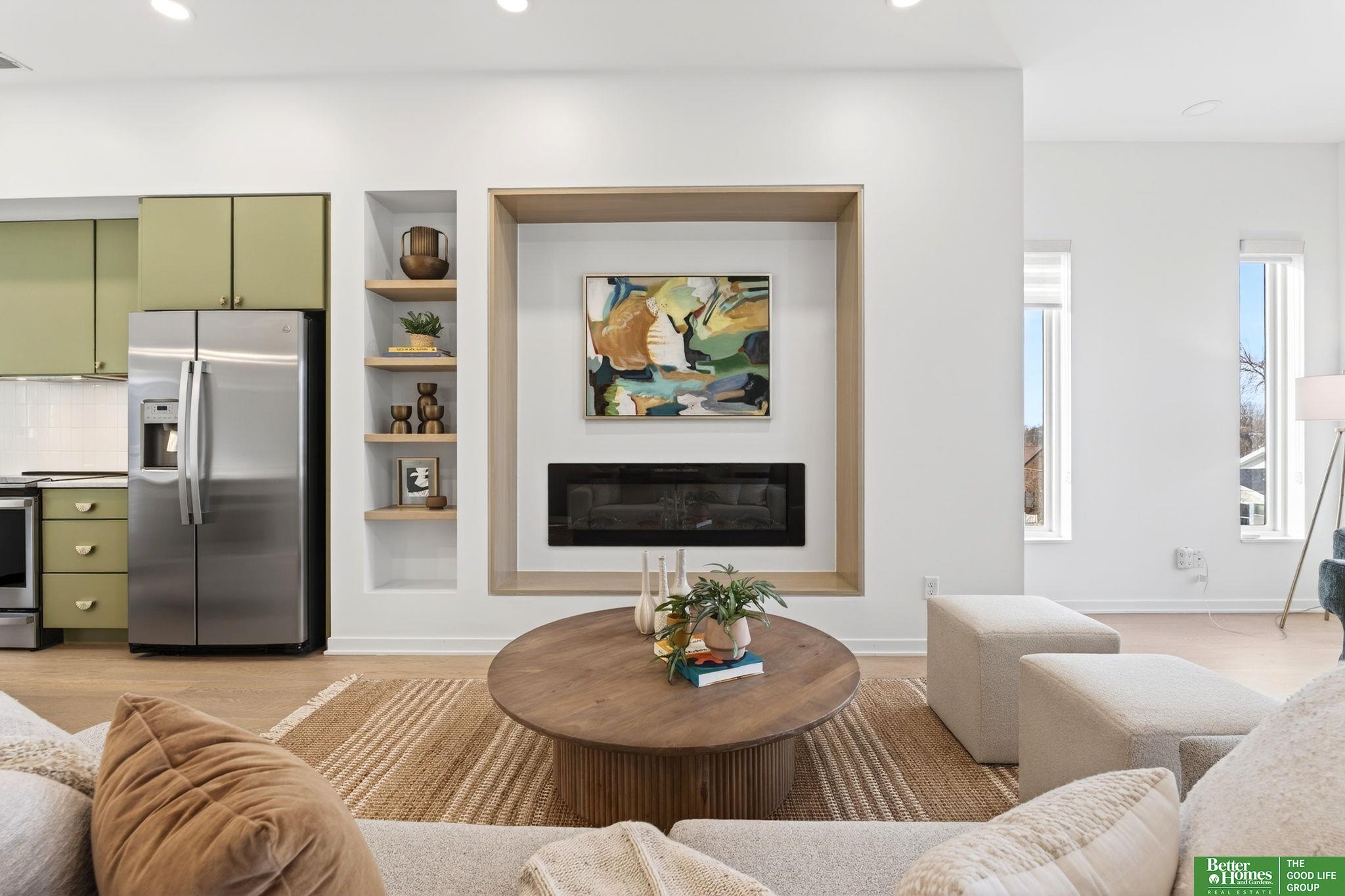 5324 Elmwood Plaza