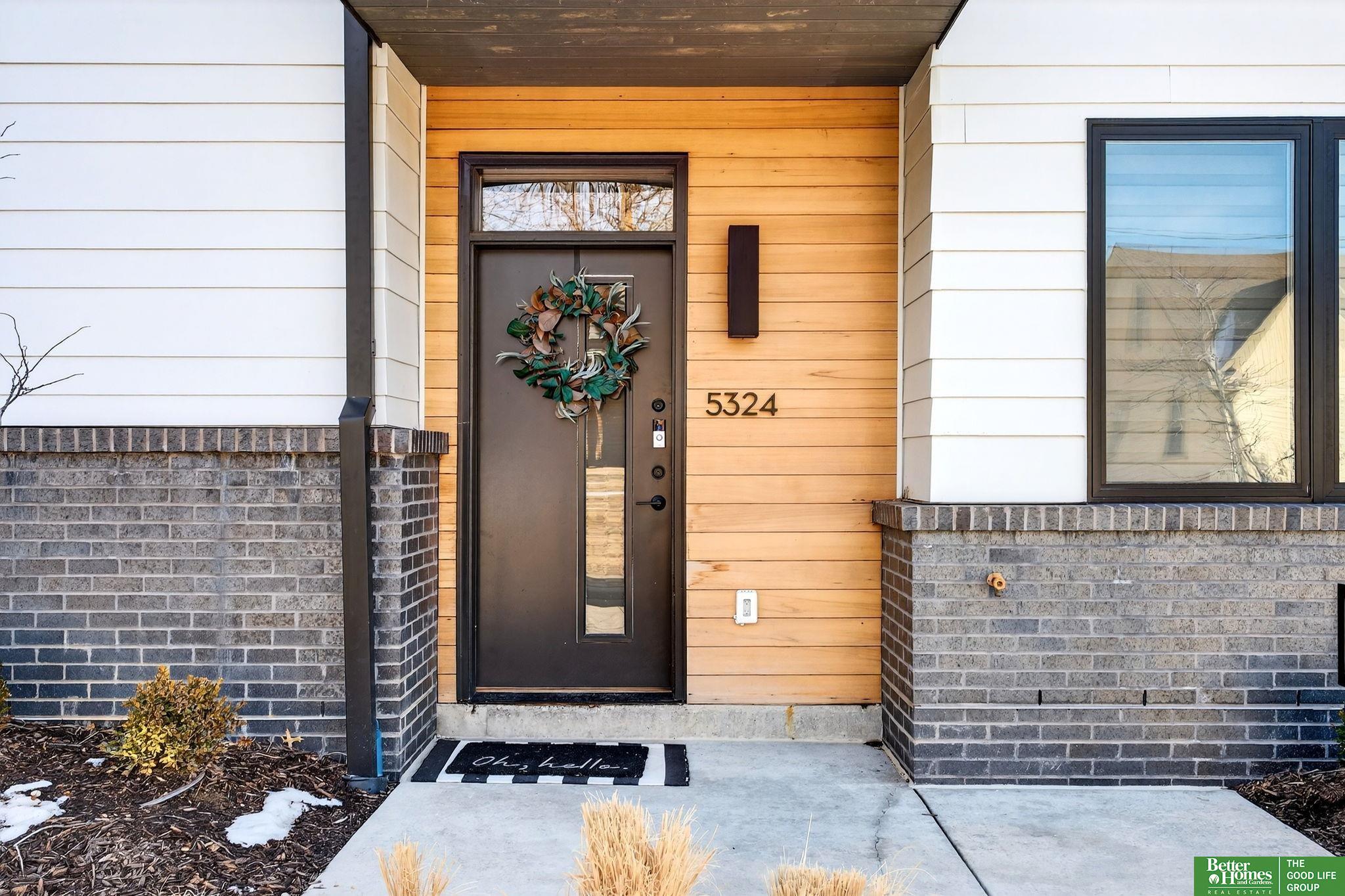 5324 Elmwood Plaza