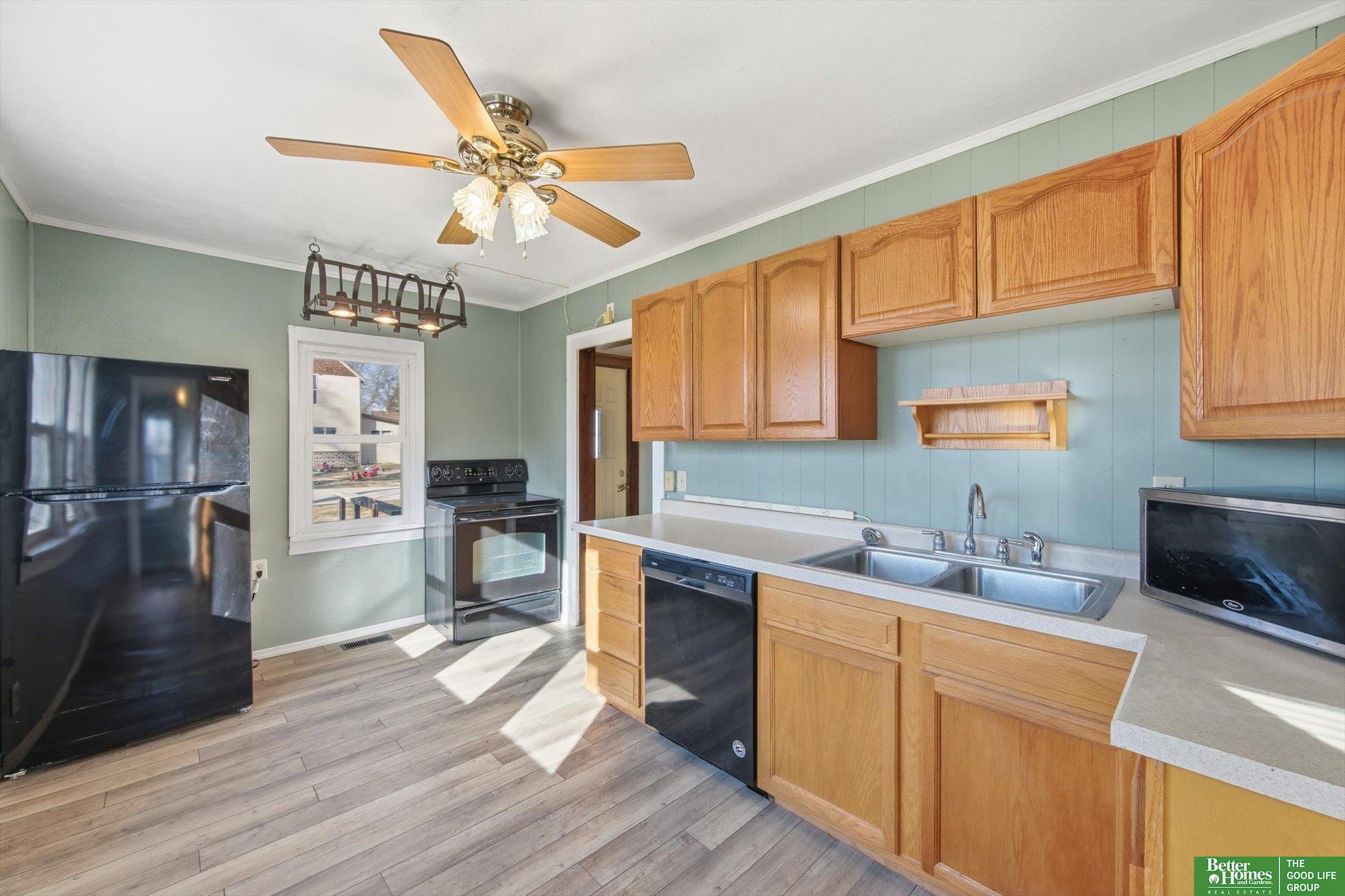203 6th Street