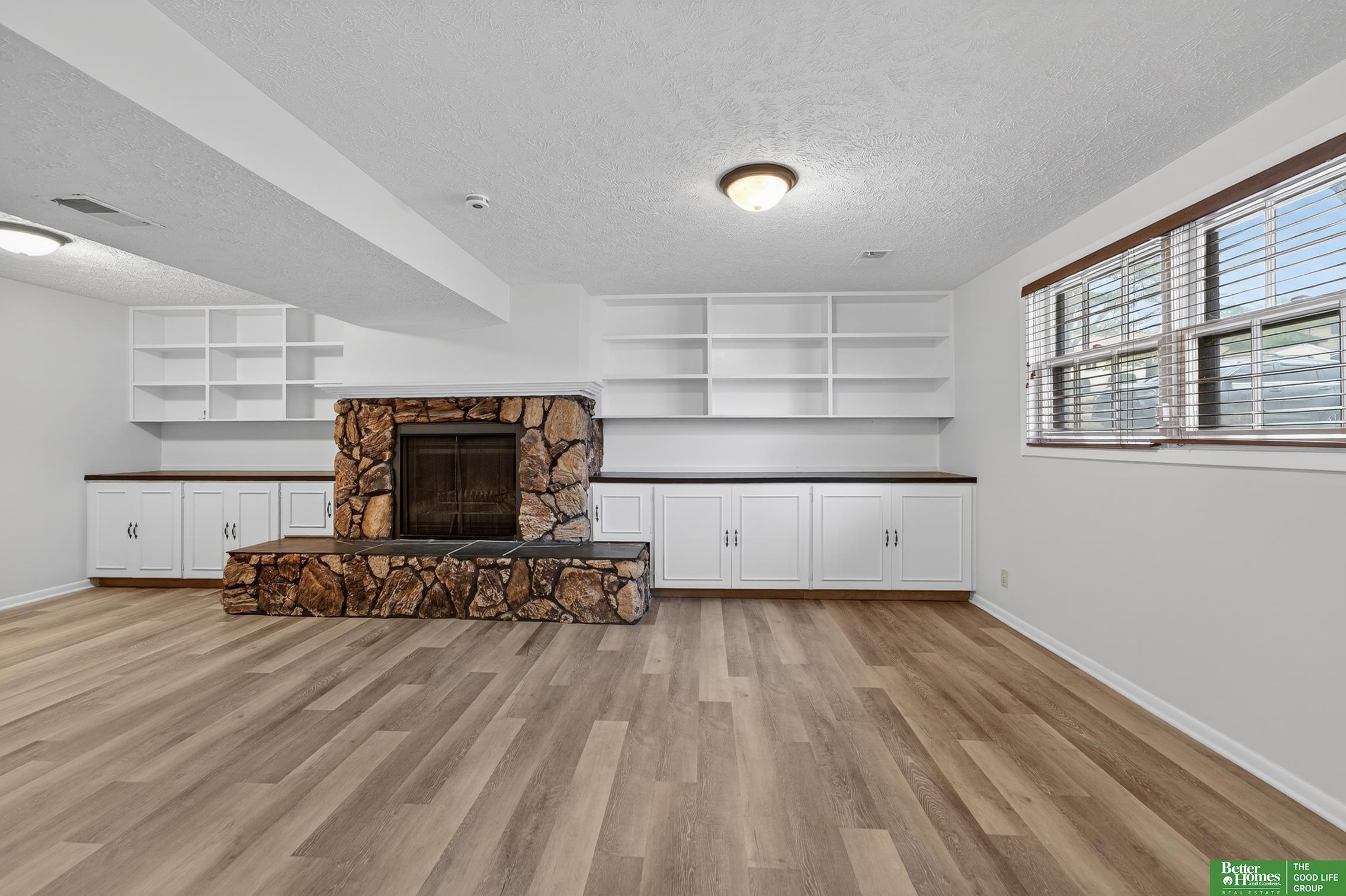 3317 S 159th Street