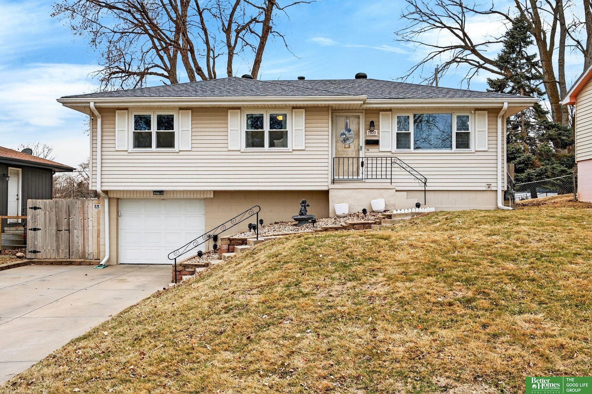 7532 S 76th Street