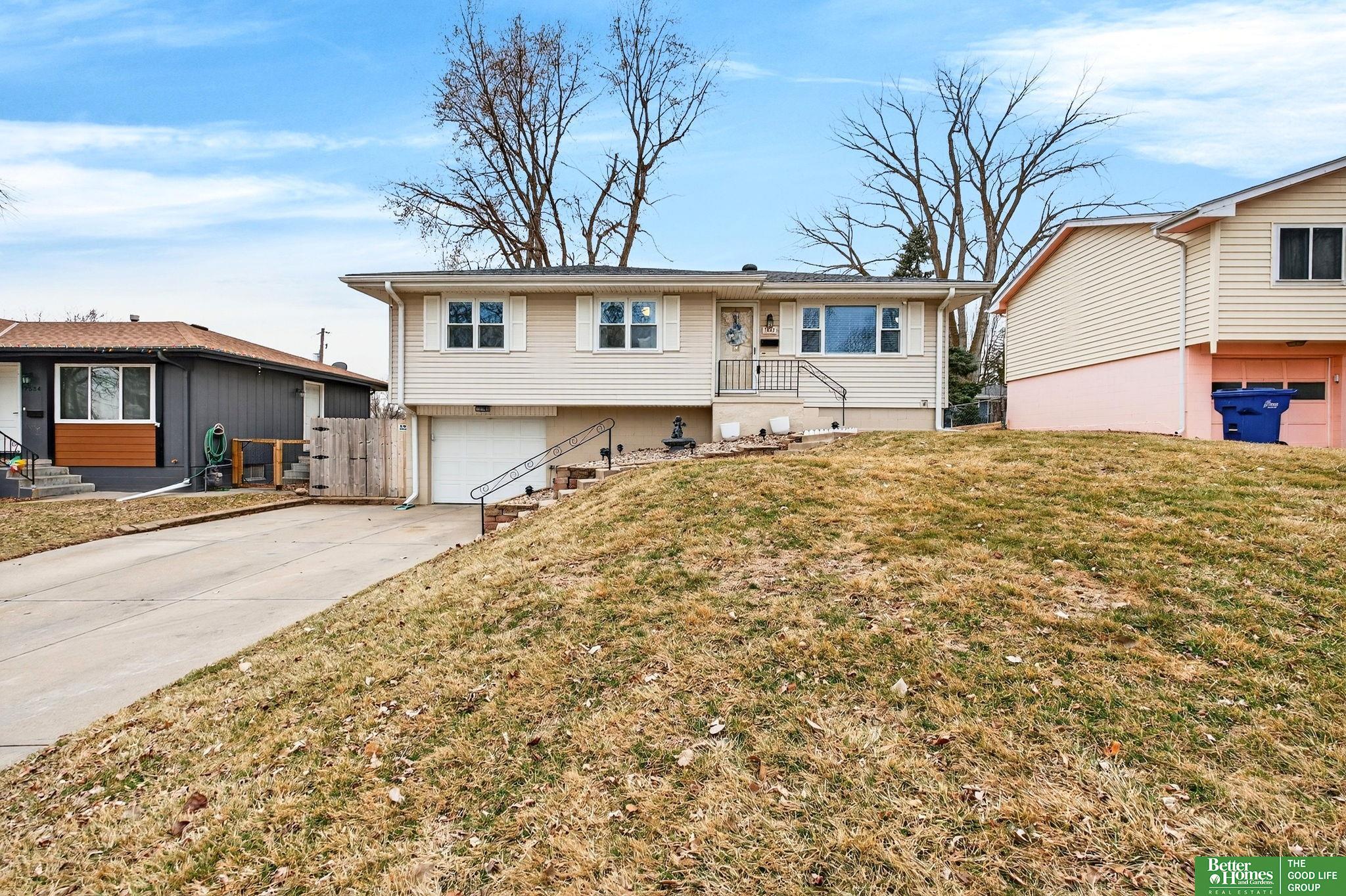7532 S 76th Street