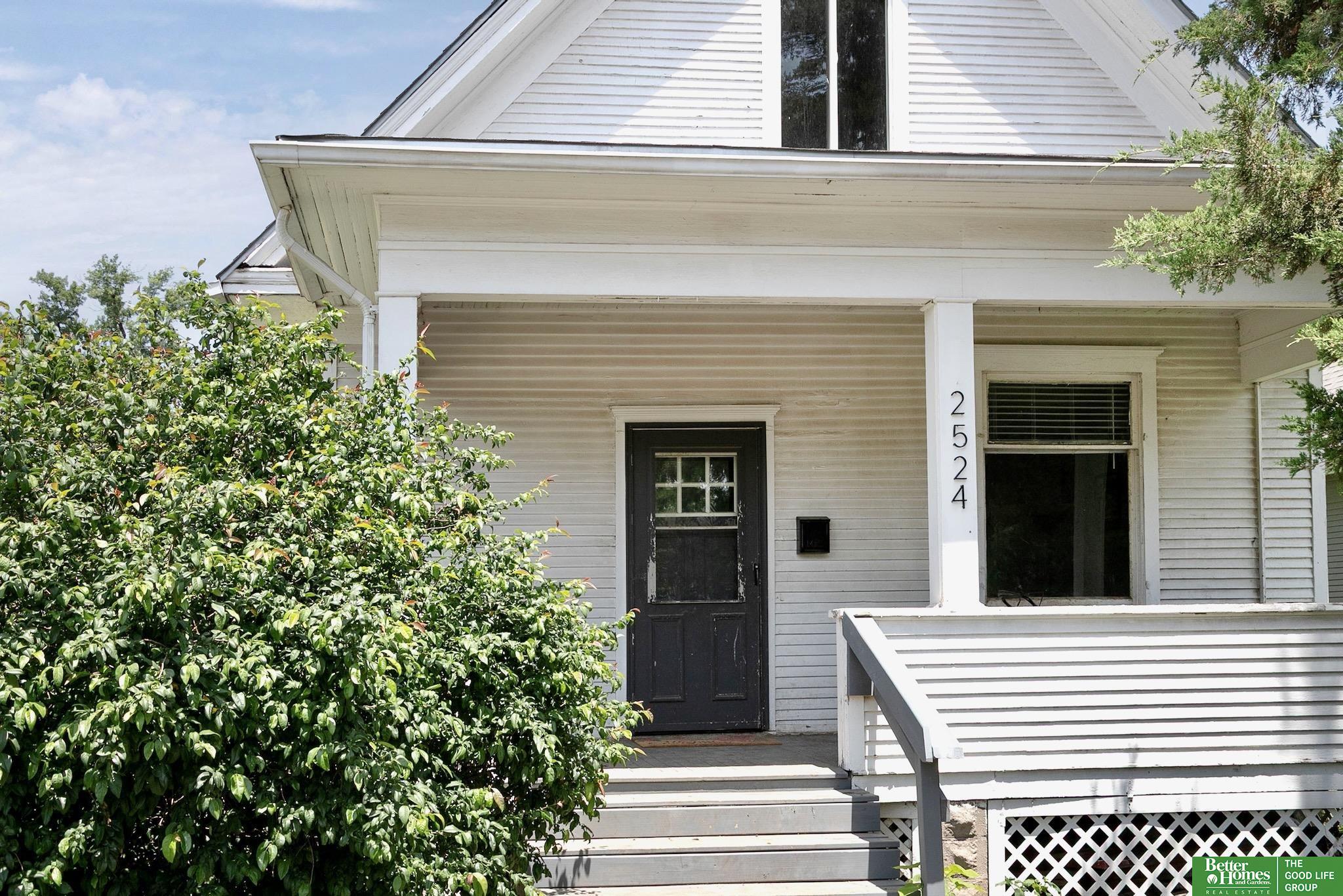 2524 Fort Street