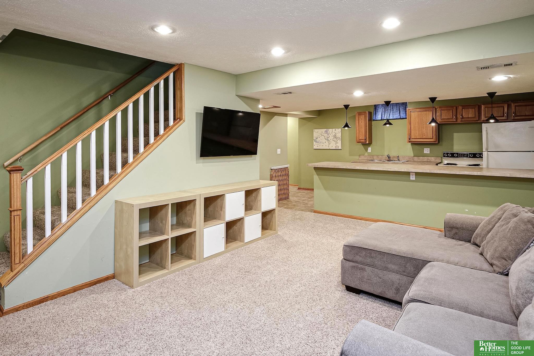 16111 Decatur Street