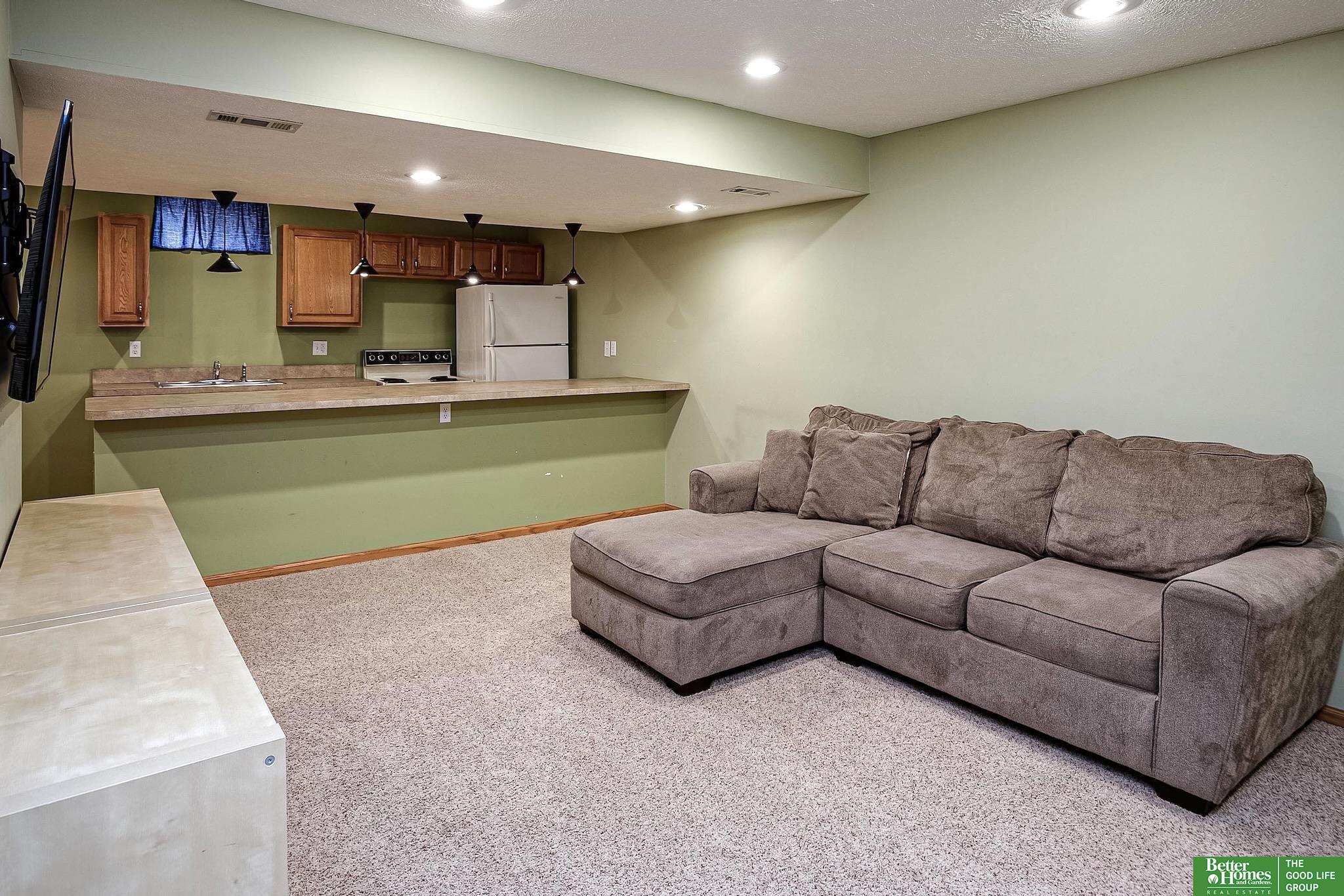 16111 Decatur Street