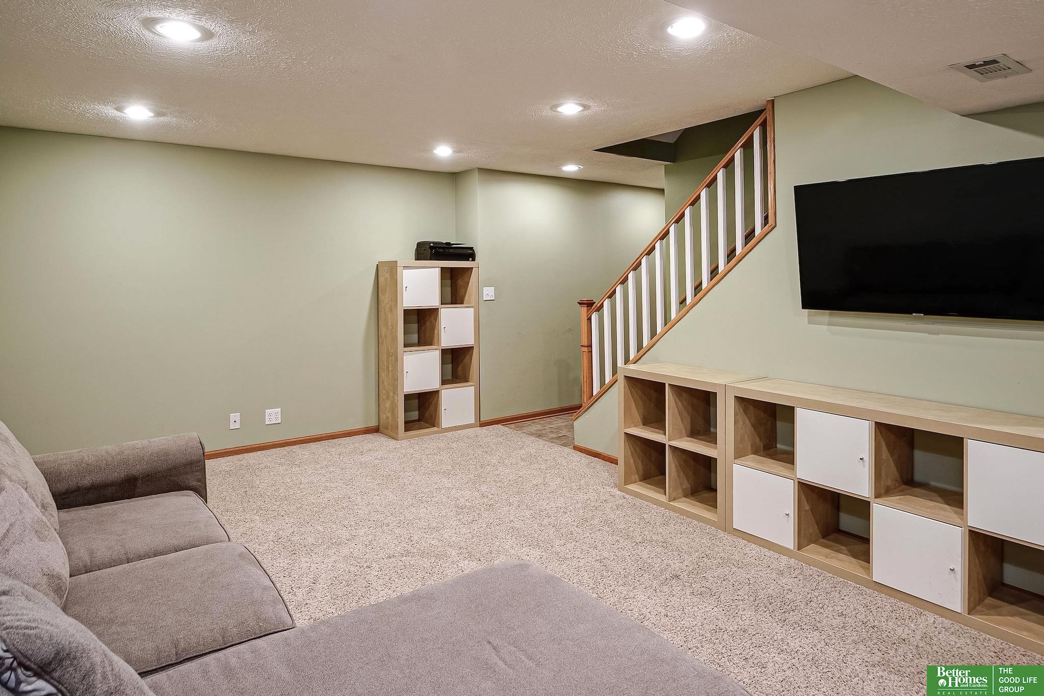 16111 Decatur Street