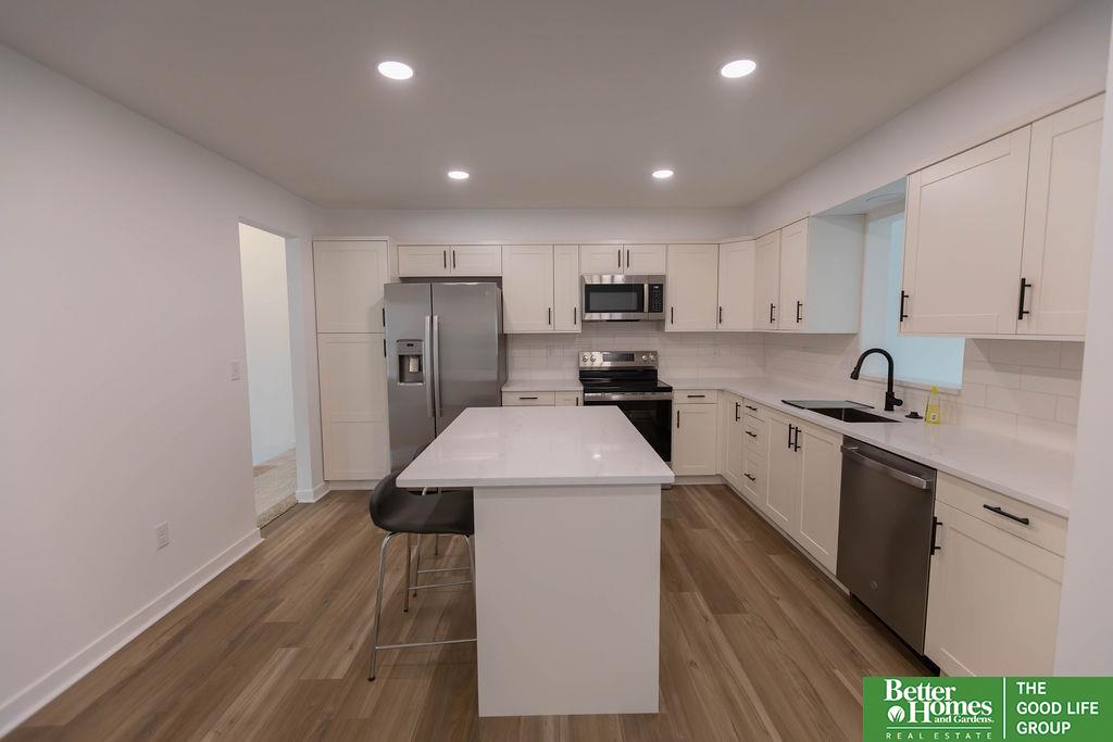 1411 Holling Drive