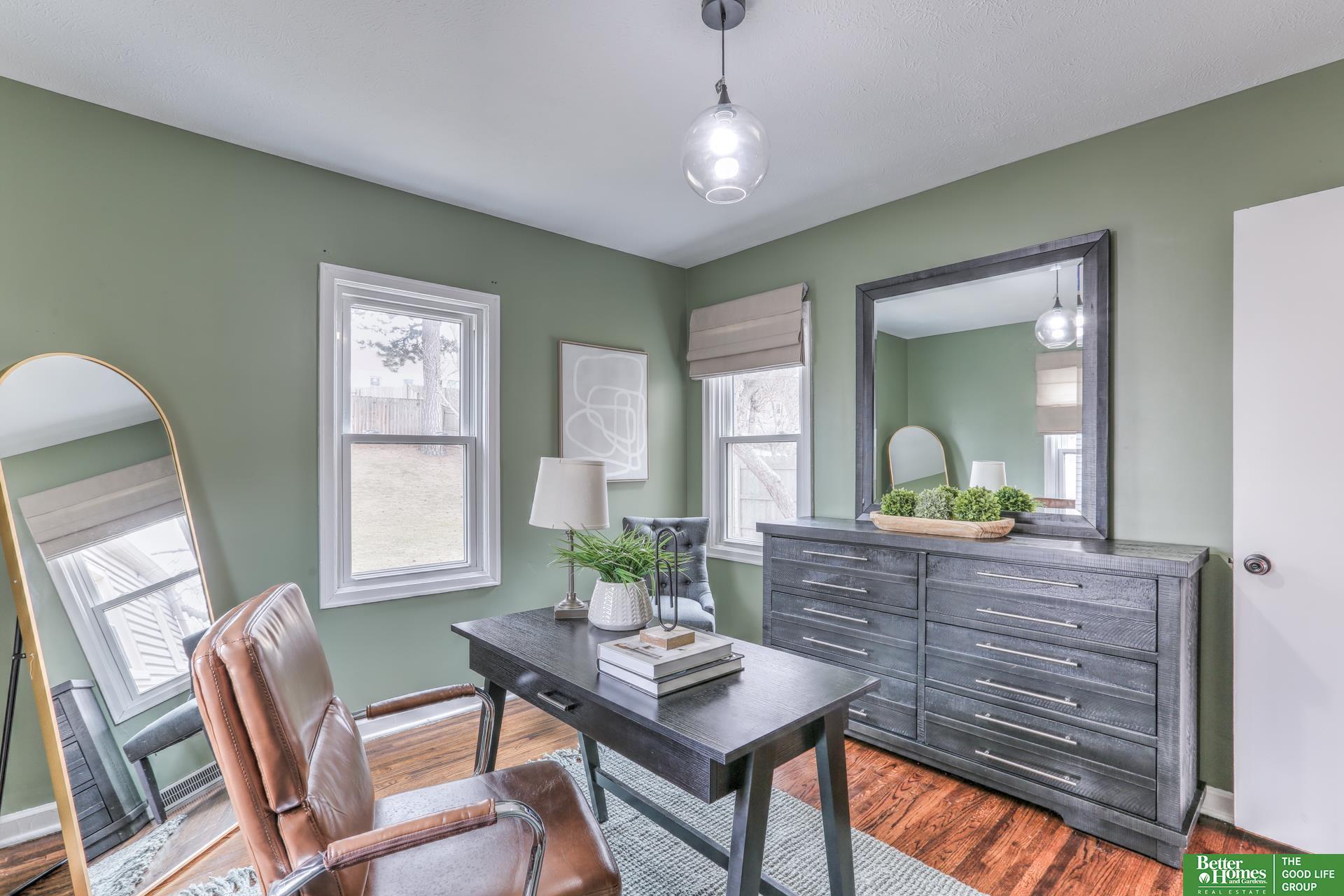1933 S 48th Street