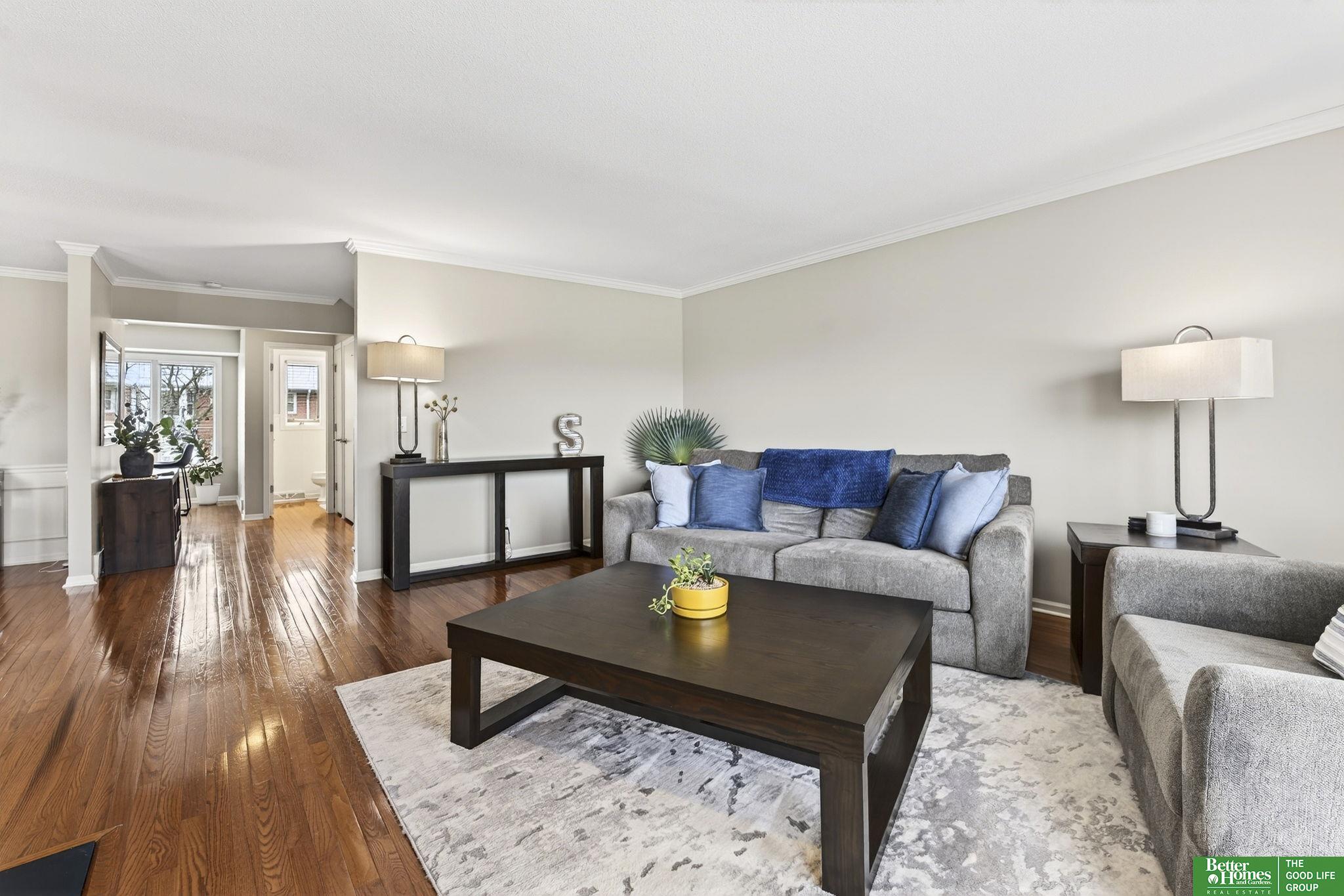 2508 S 92 Plaza