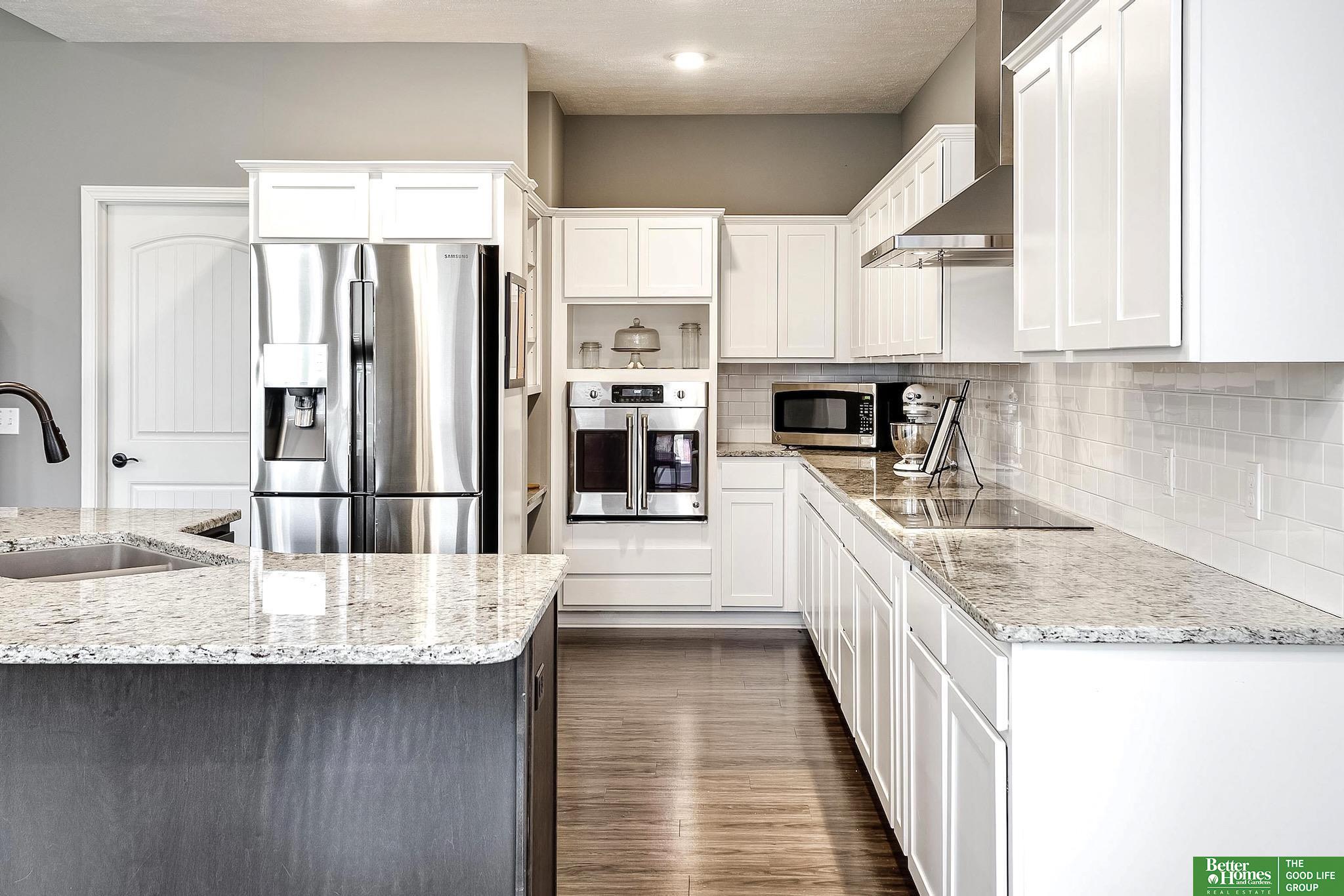 12926 Eagle Circle
