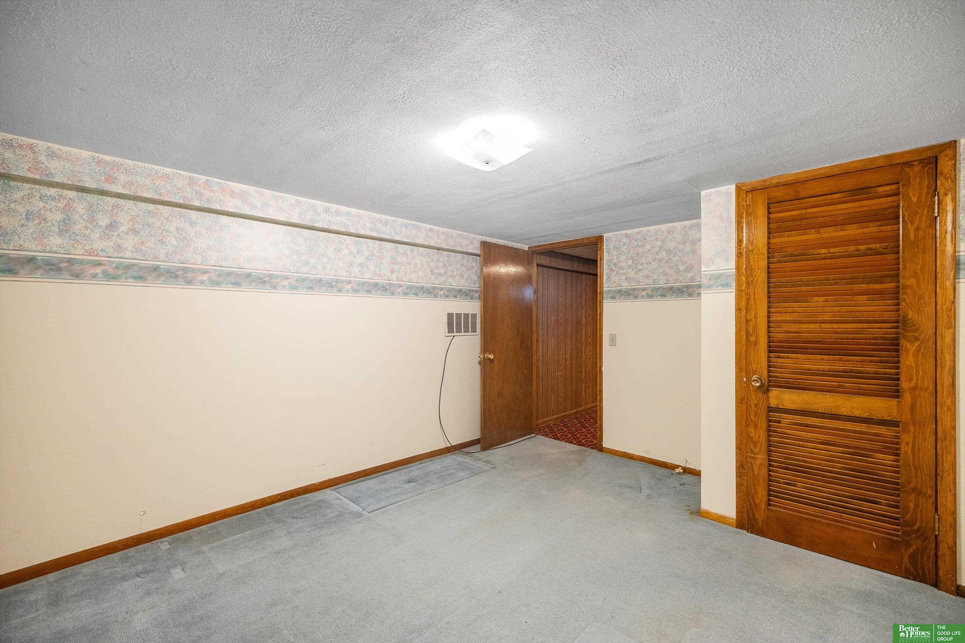 4323 S 39th Street