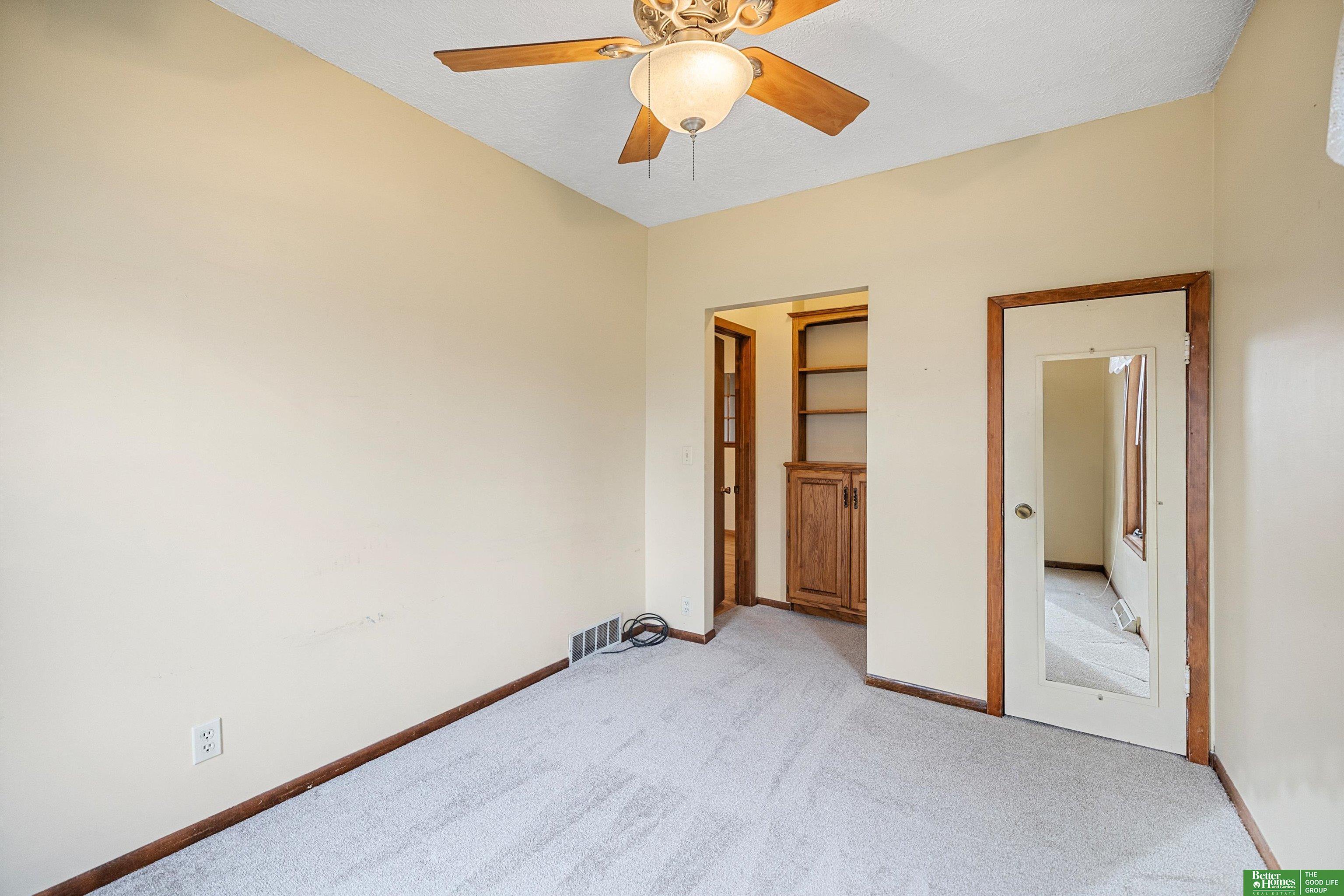 4323 S 39th Street