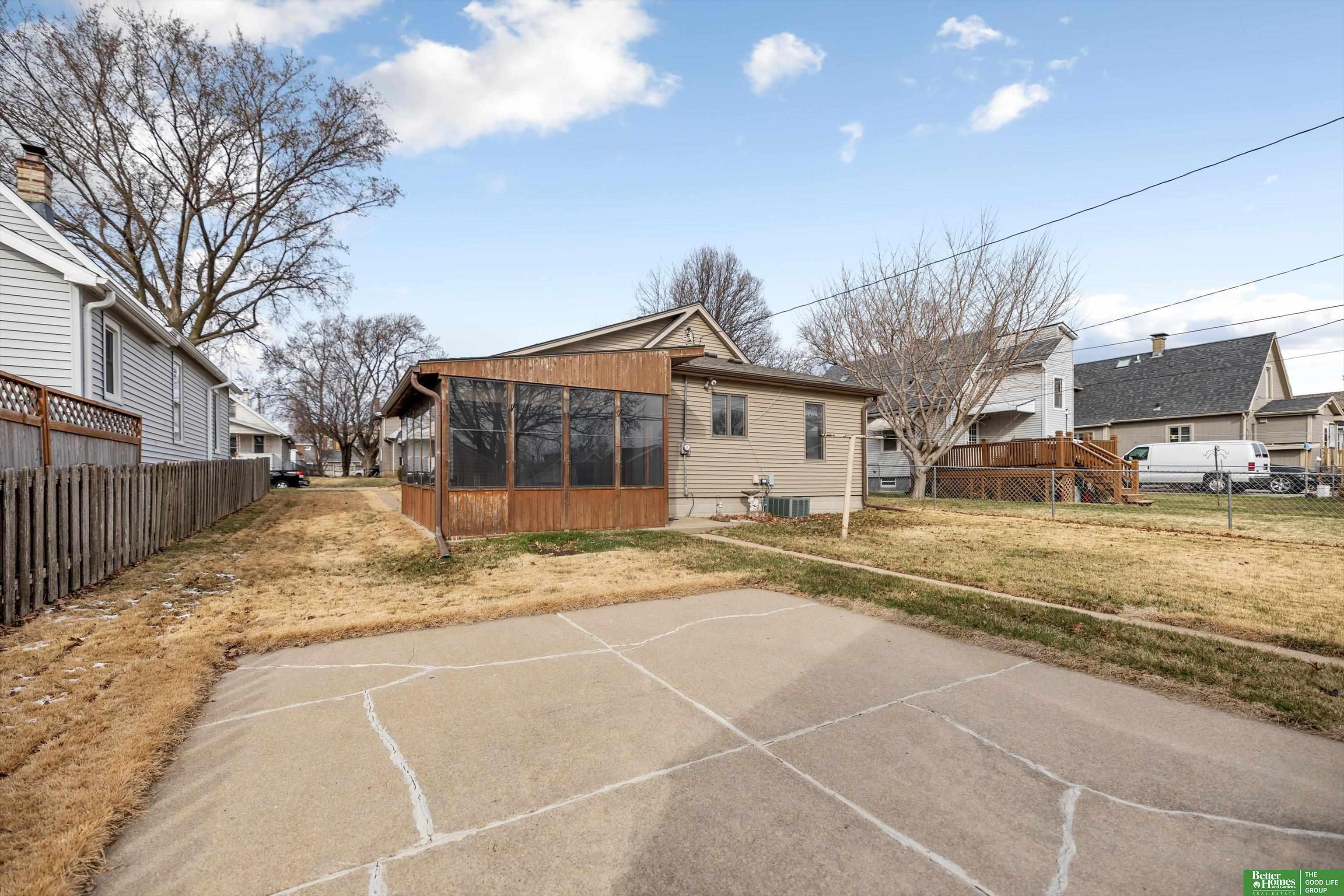 4323 S 39th Street