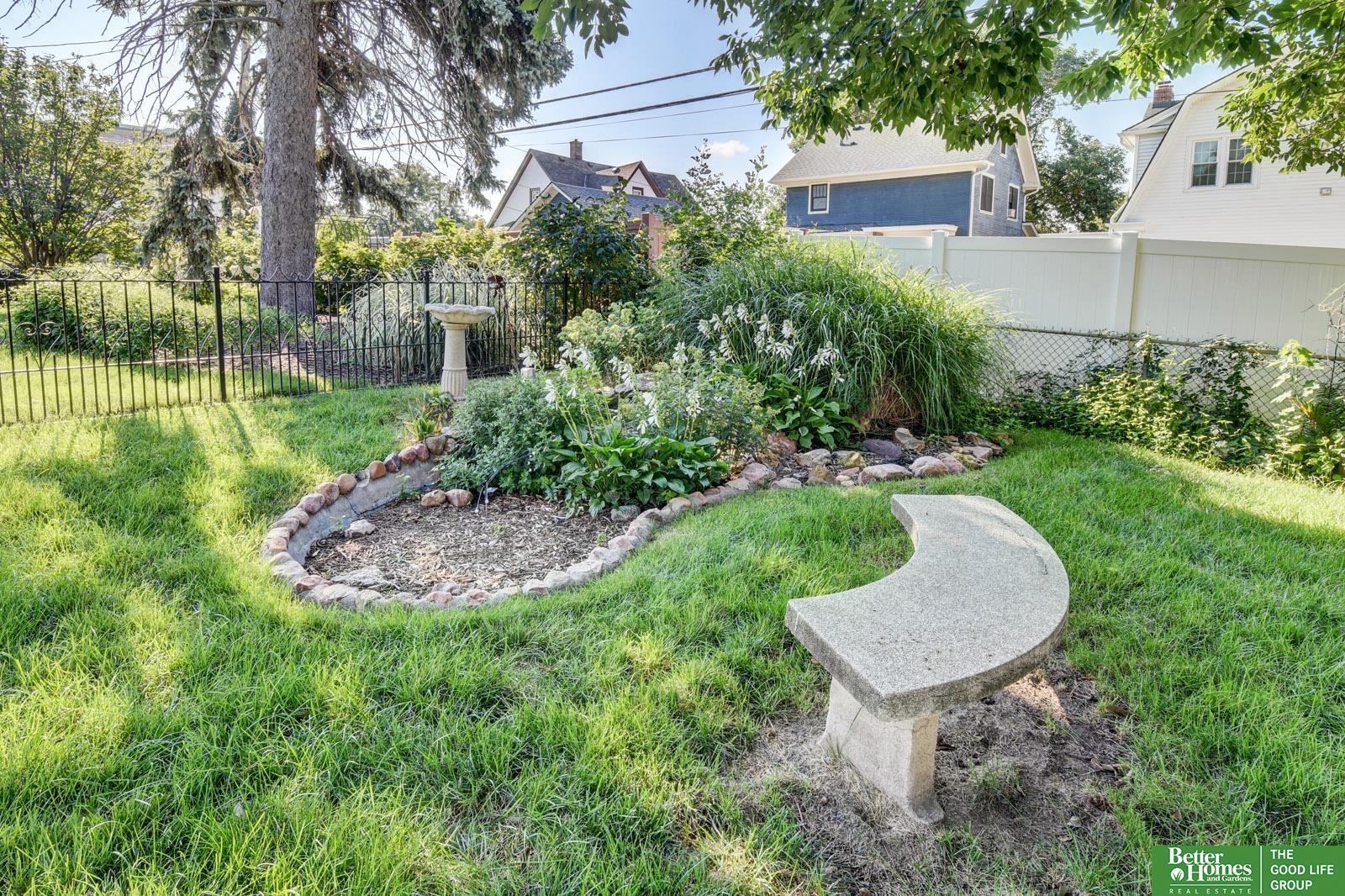 4215 Poppleton Street